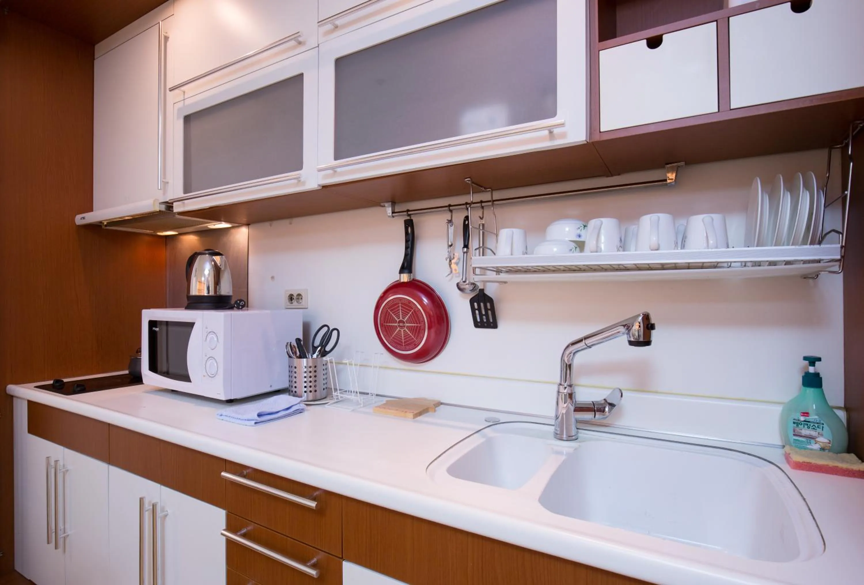 Kitchen or kitchenette, Kitchen/Kitchenette in Sam Stay Hongdae