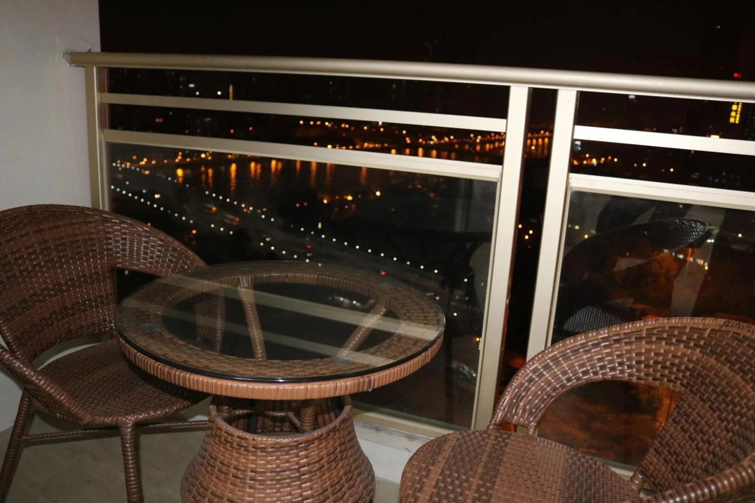 Balcony/Terrace in WAIFIDEN Guangzhou HaiZhu Square WanYi Apartment