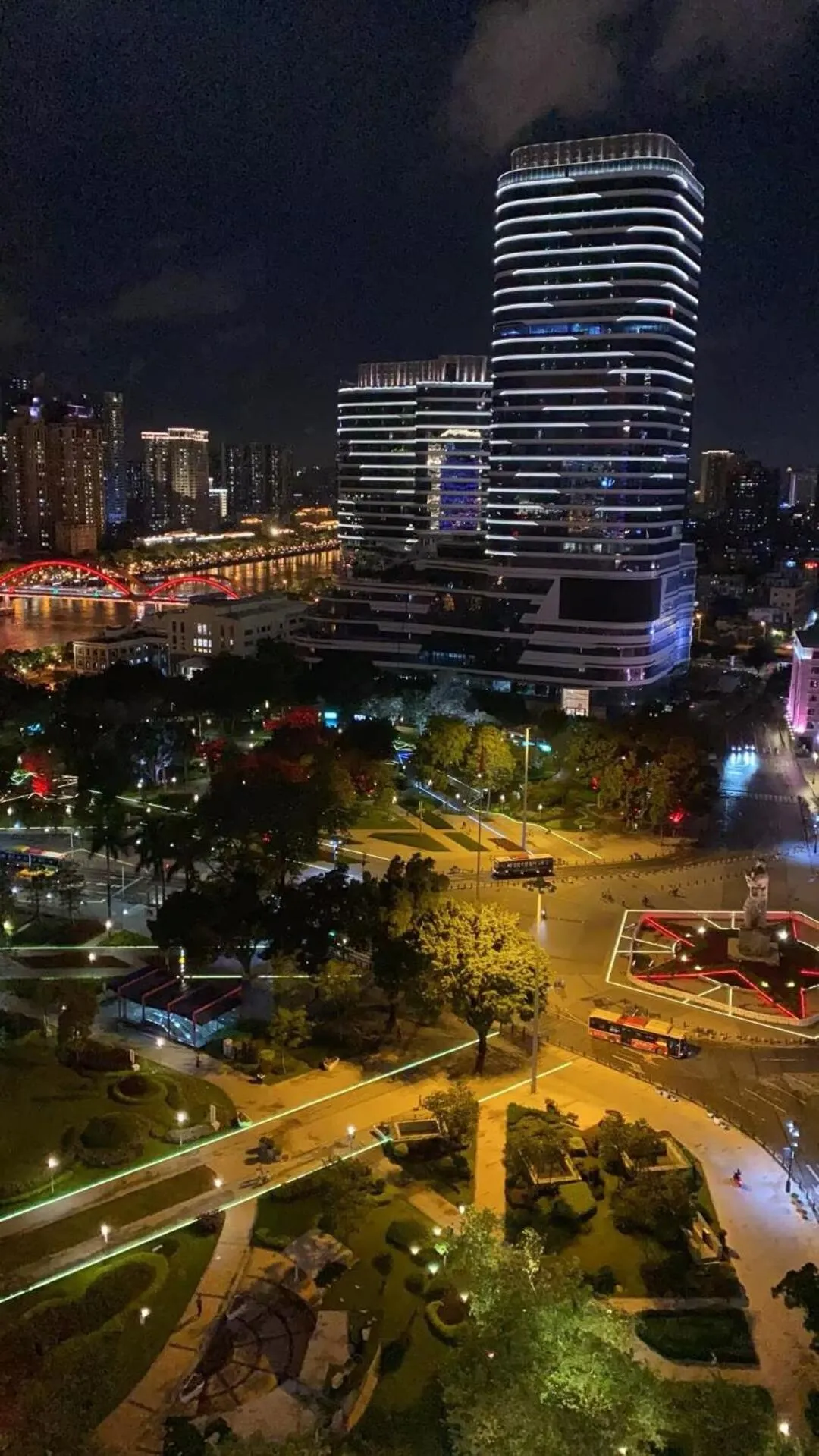 Sea view in WAIFIDEN Guangzhou HaiZhu Square WanYi Apartment