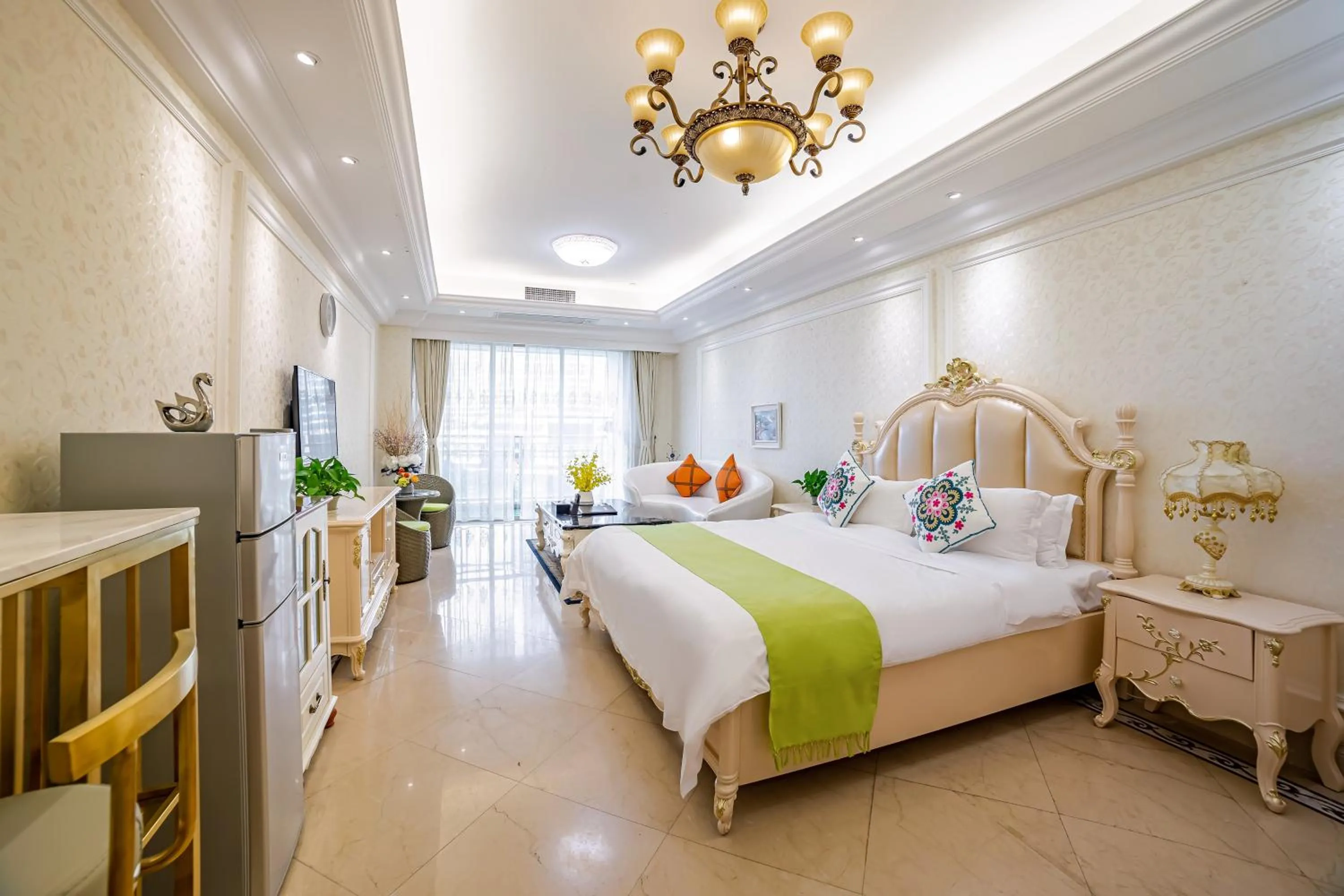 Coffee/tea facilities, Bed in WAIFIDEN Guangzhou HaiZhu Square WanYi Apartment