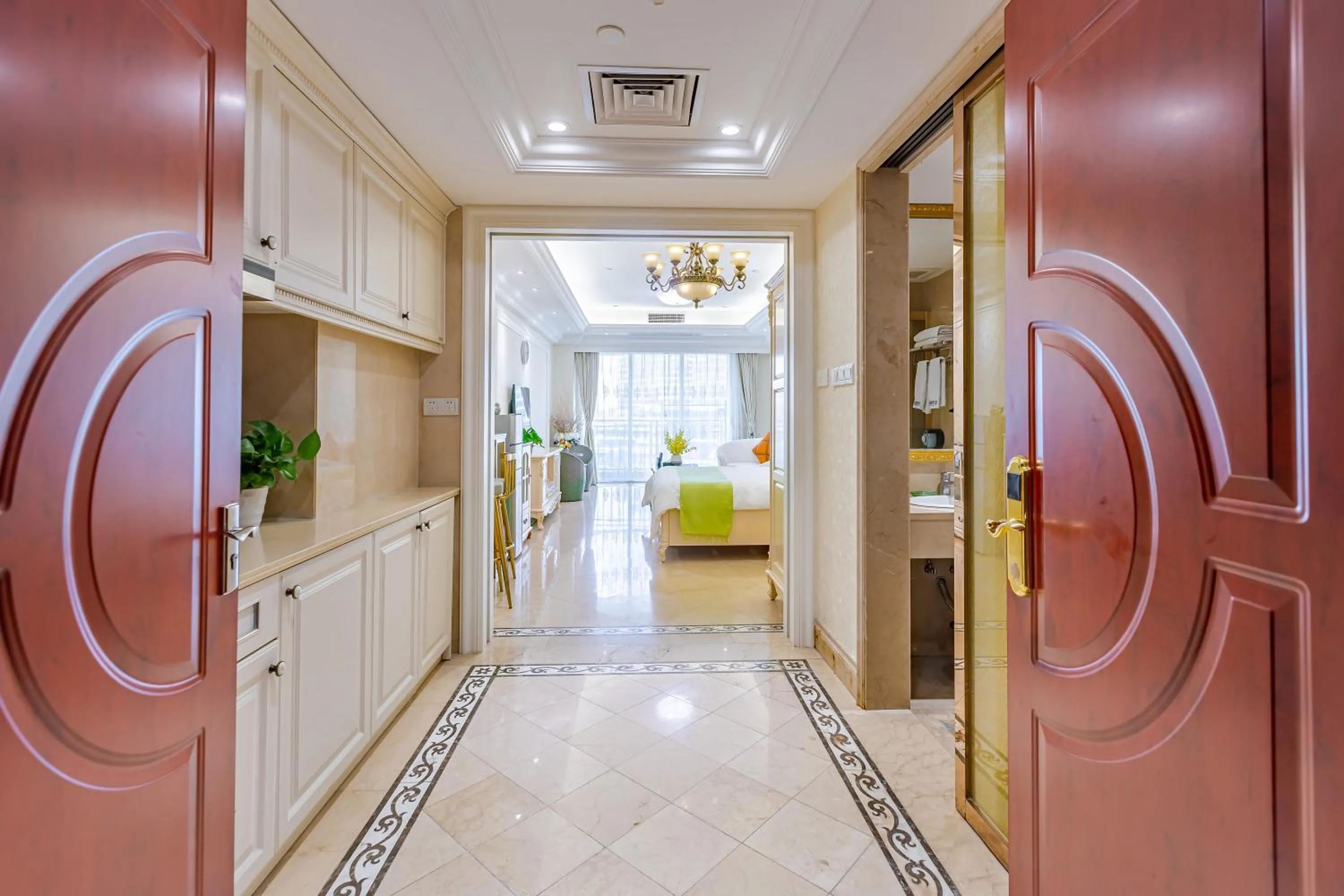 WAIFIDEN Guangzhou HaiZhu Square WanYi Apartment