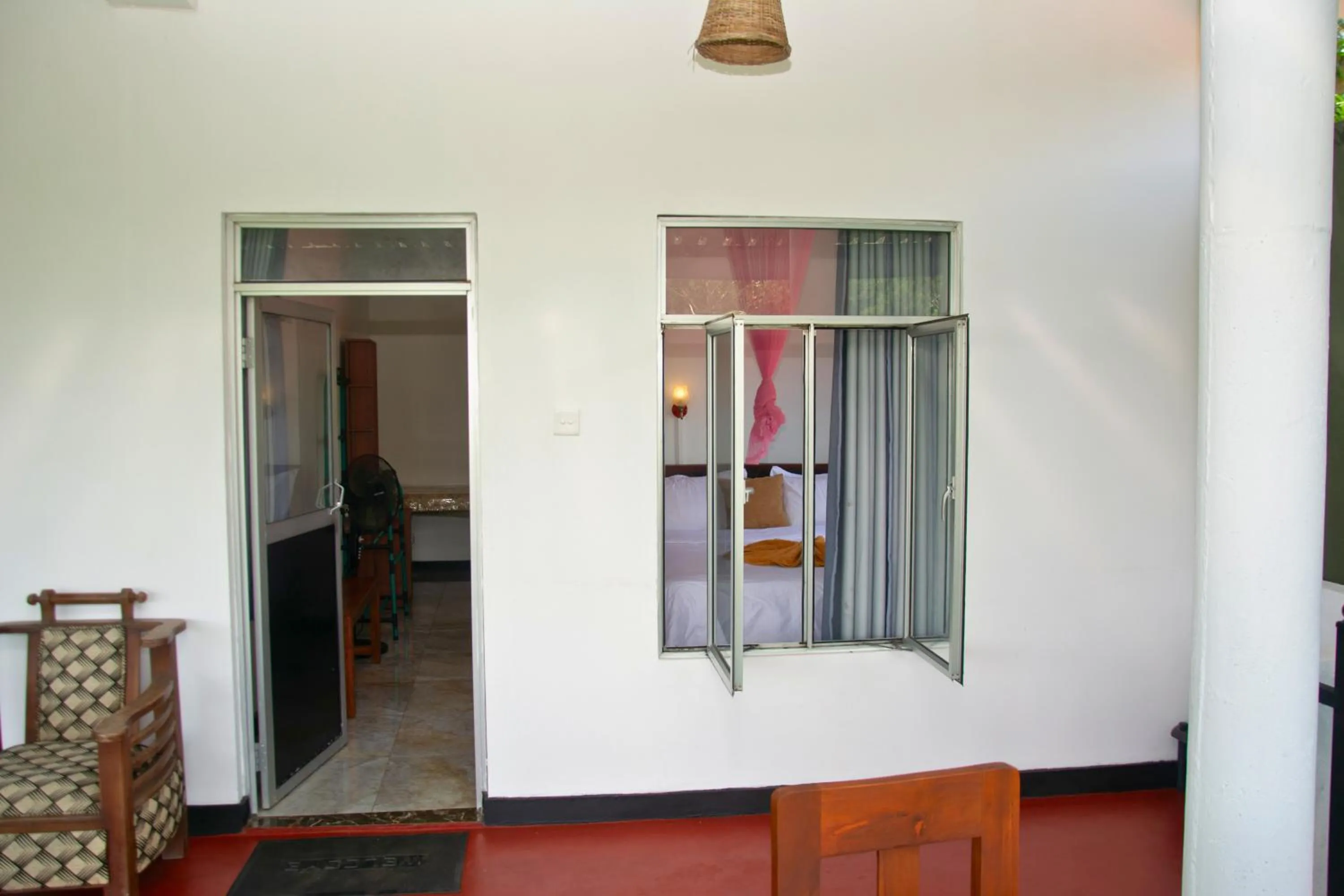 Property building in 9 Arch view rest inn