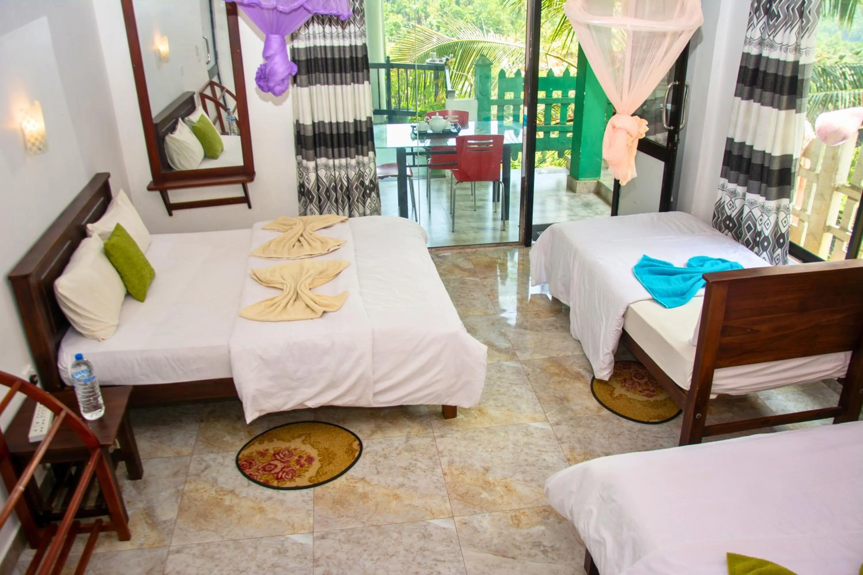 Bed in 9 Arch view rest inn