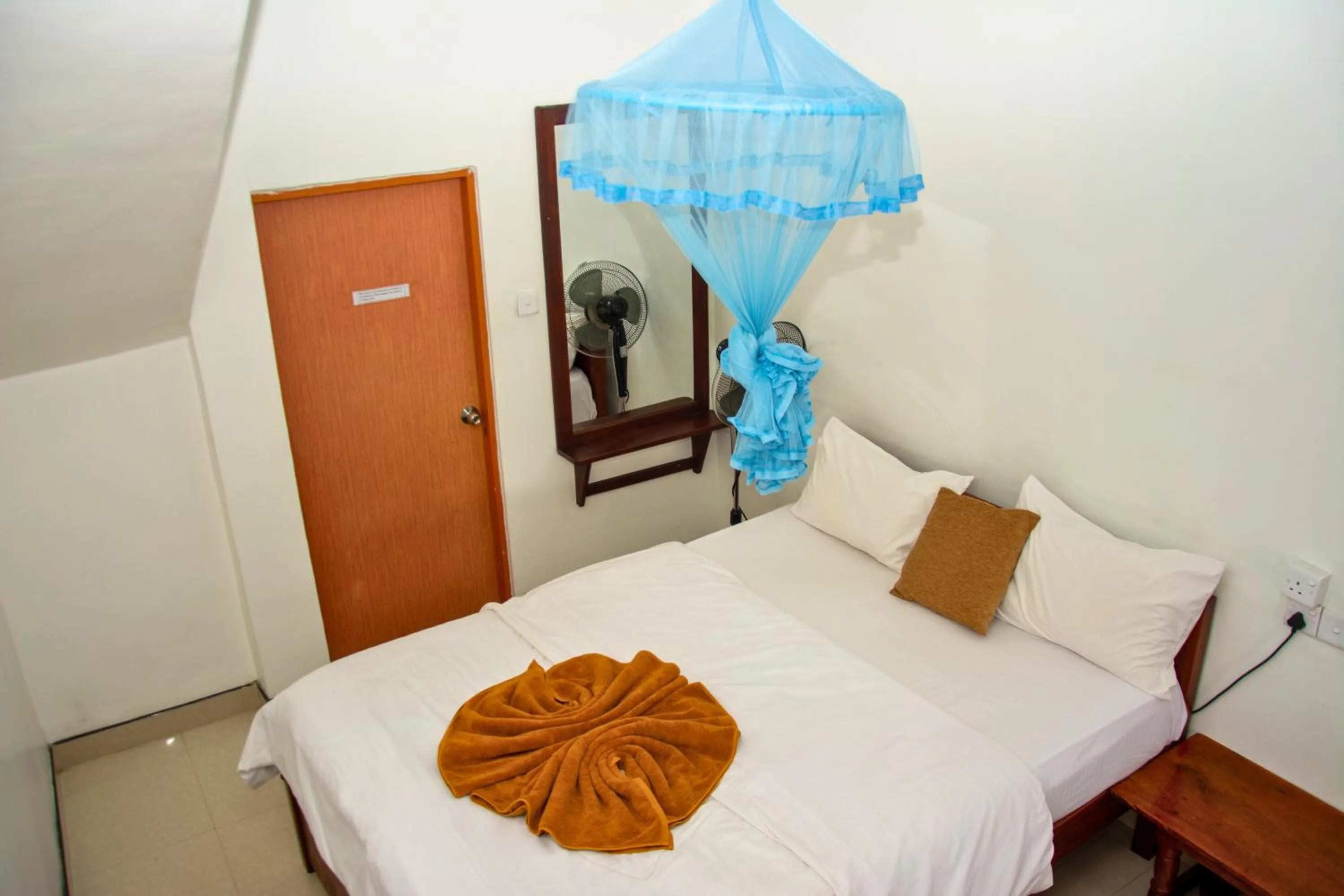 Bed in 9 Arch view rest inn