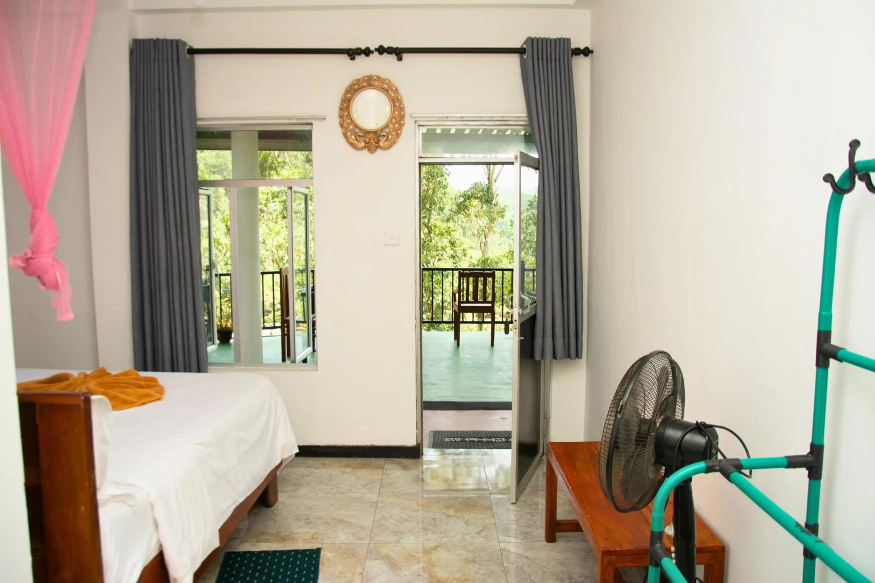 Bed in 9 Arch view rest inn