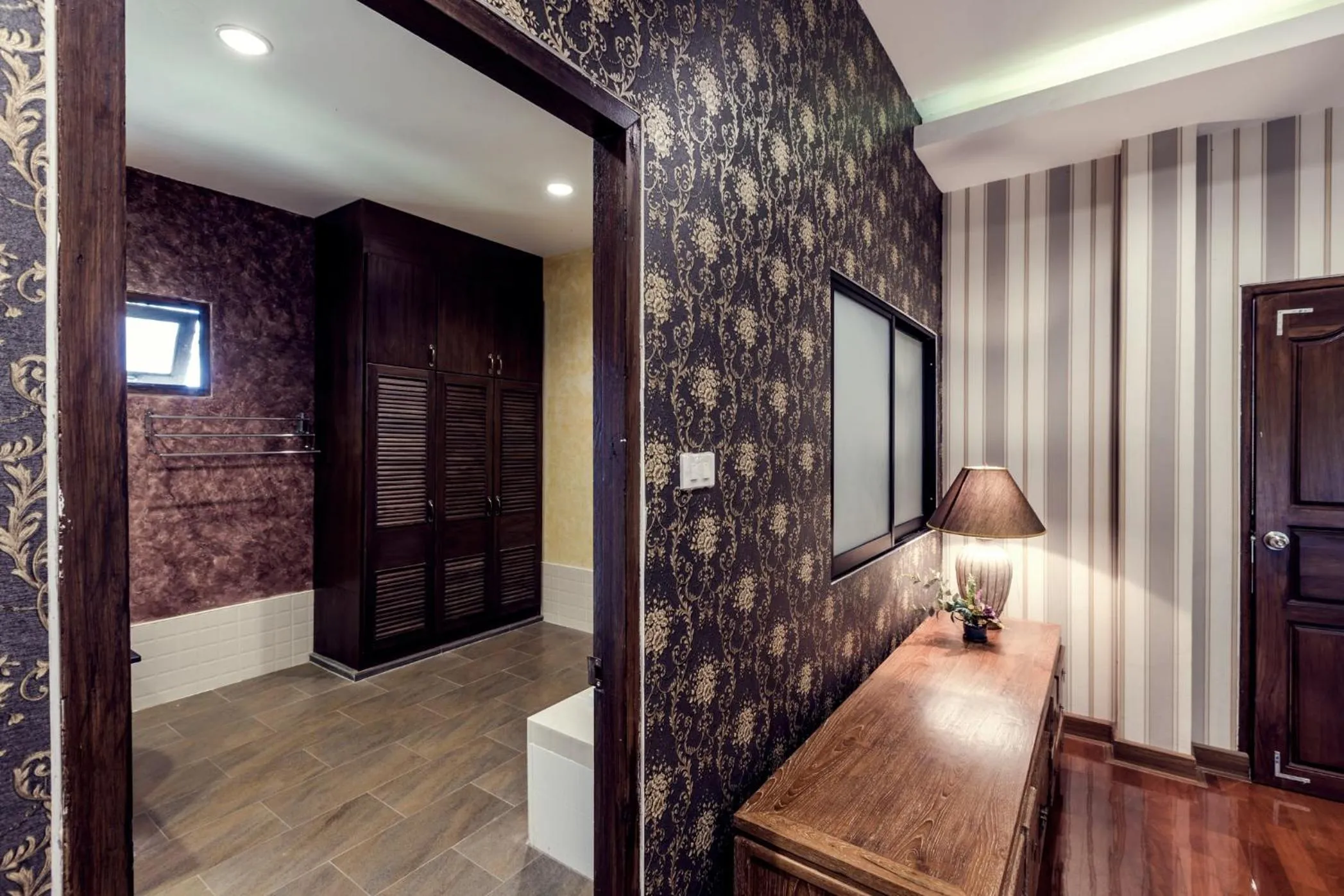 Photo of the whole room, Bed in Buraphat Resort