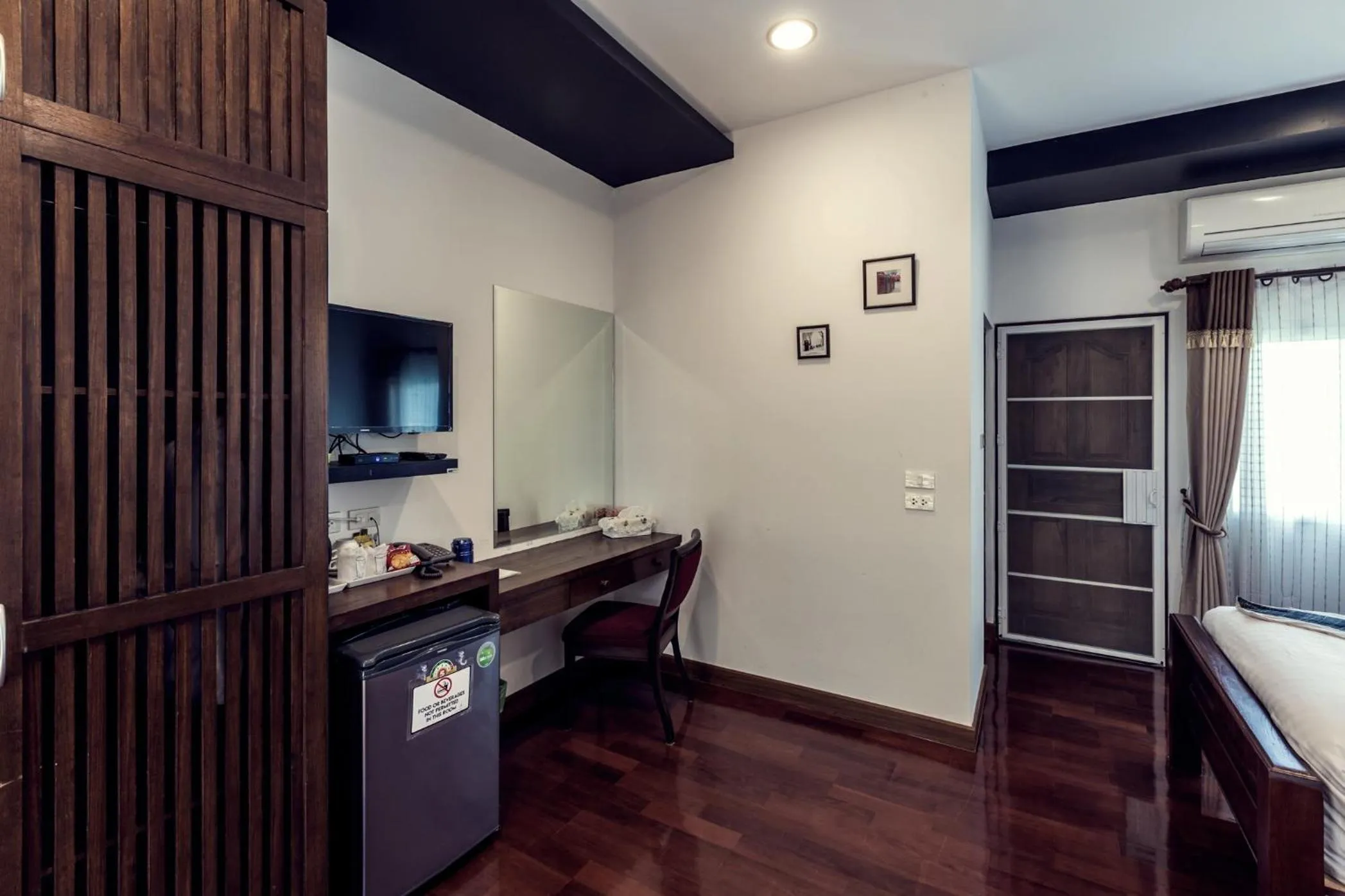 hair dresser in Buraphat Resort