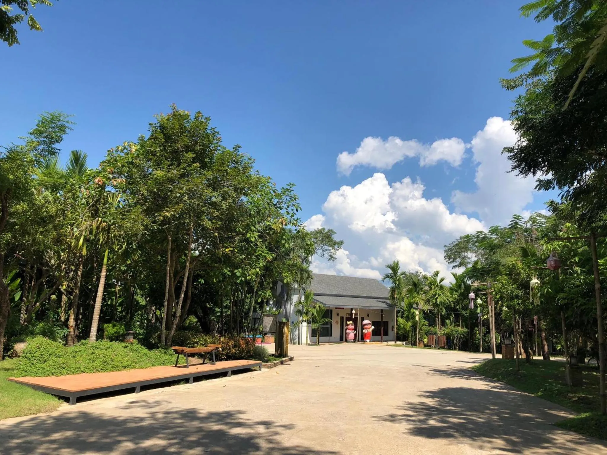 Facade/entrance in Buraphat Resort