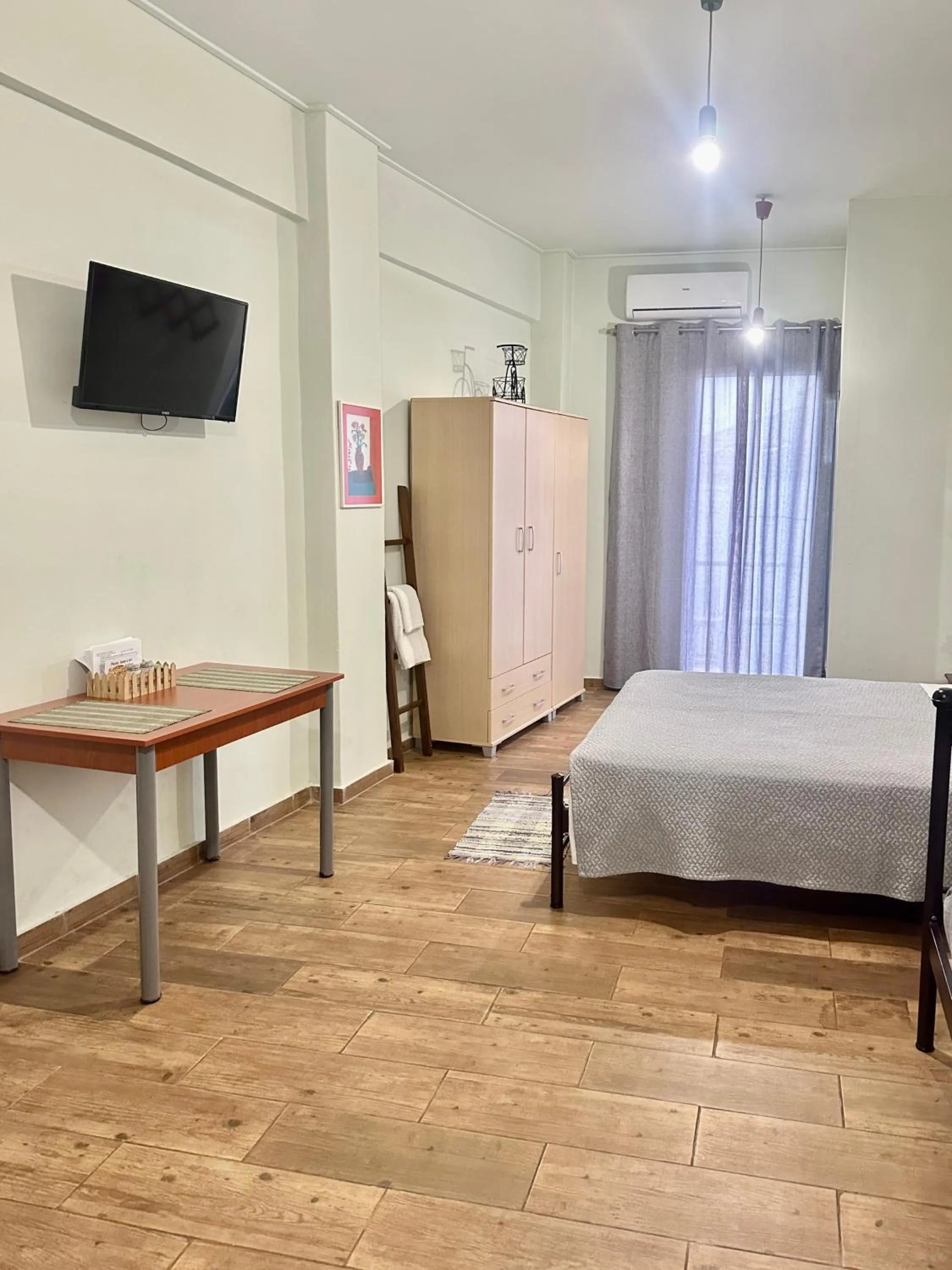 Bed in Concierge Monastiraki