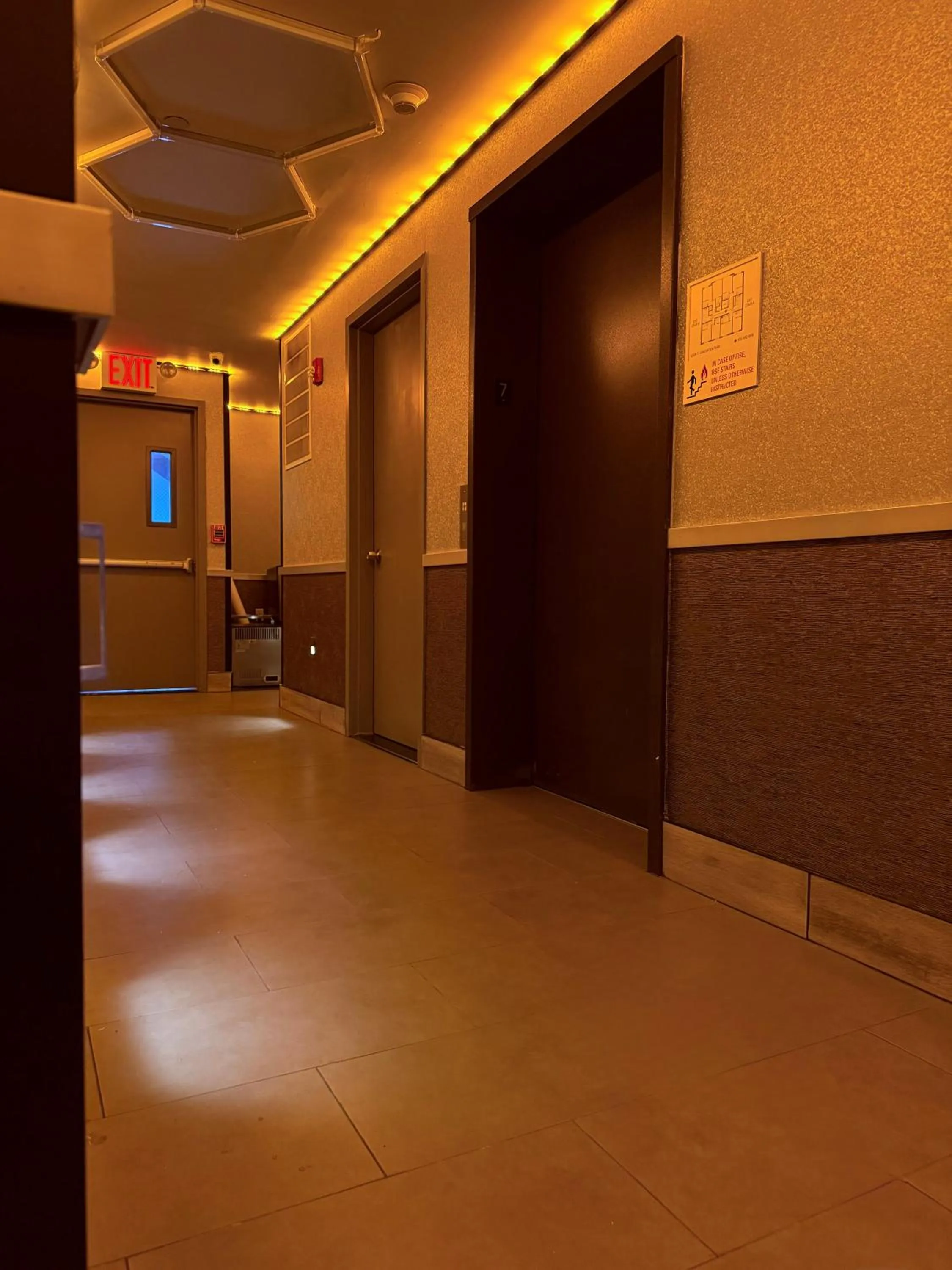 Umbrella Hotel Bronx