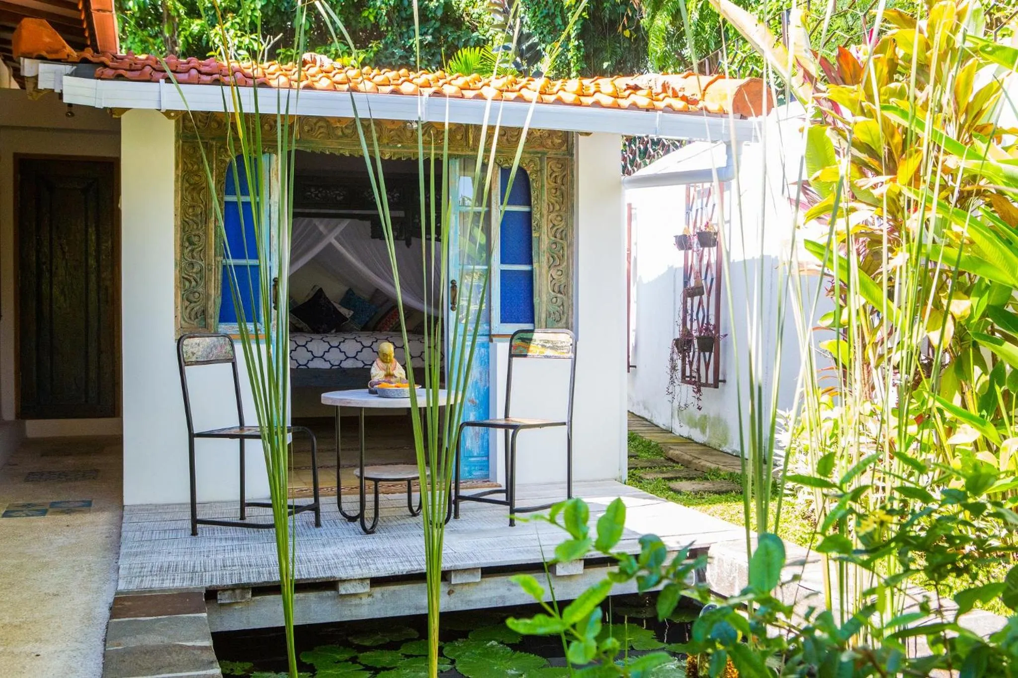 Bedroom in Lata Lama