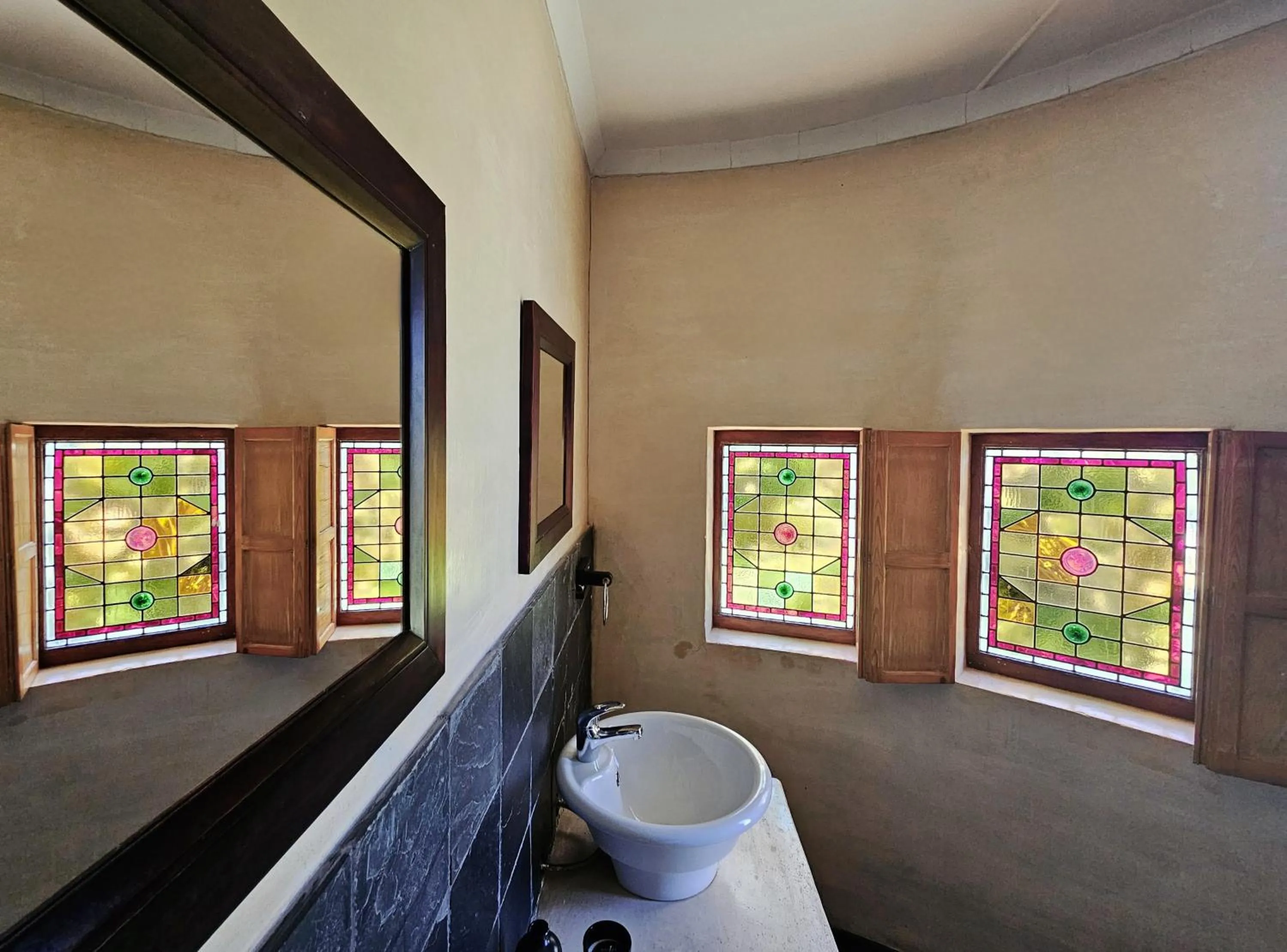 Bathroom in Rawsonville House