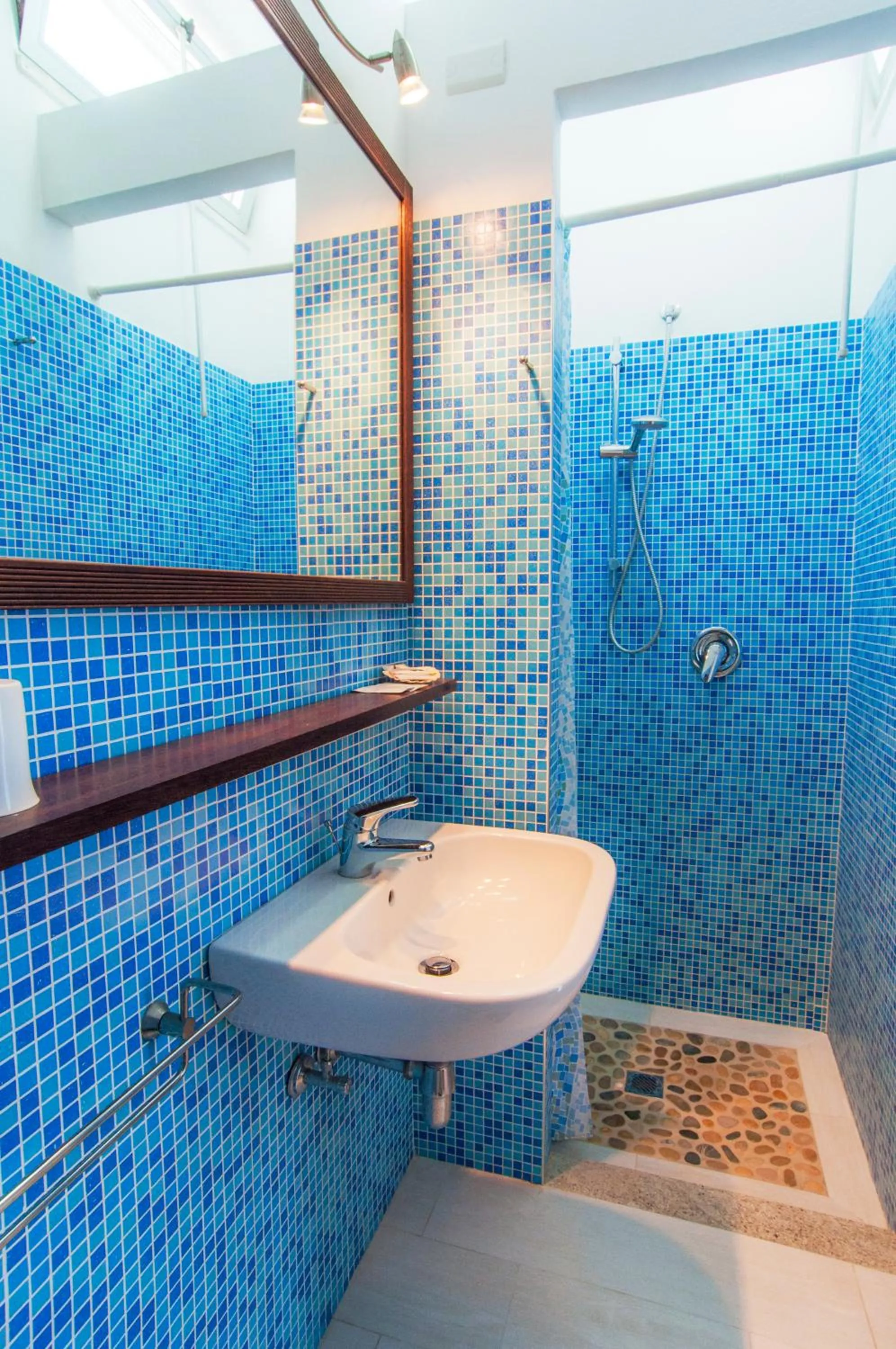 Shower in Hotel Greta B&B