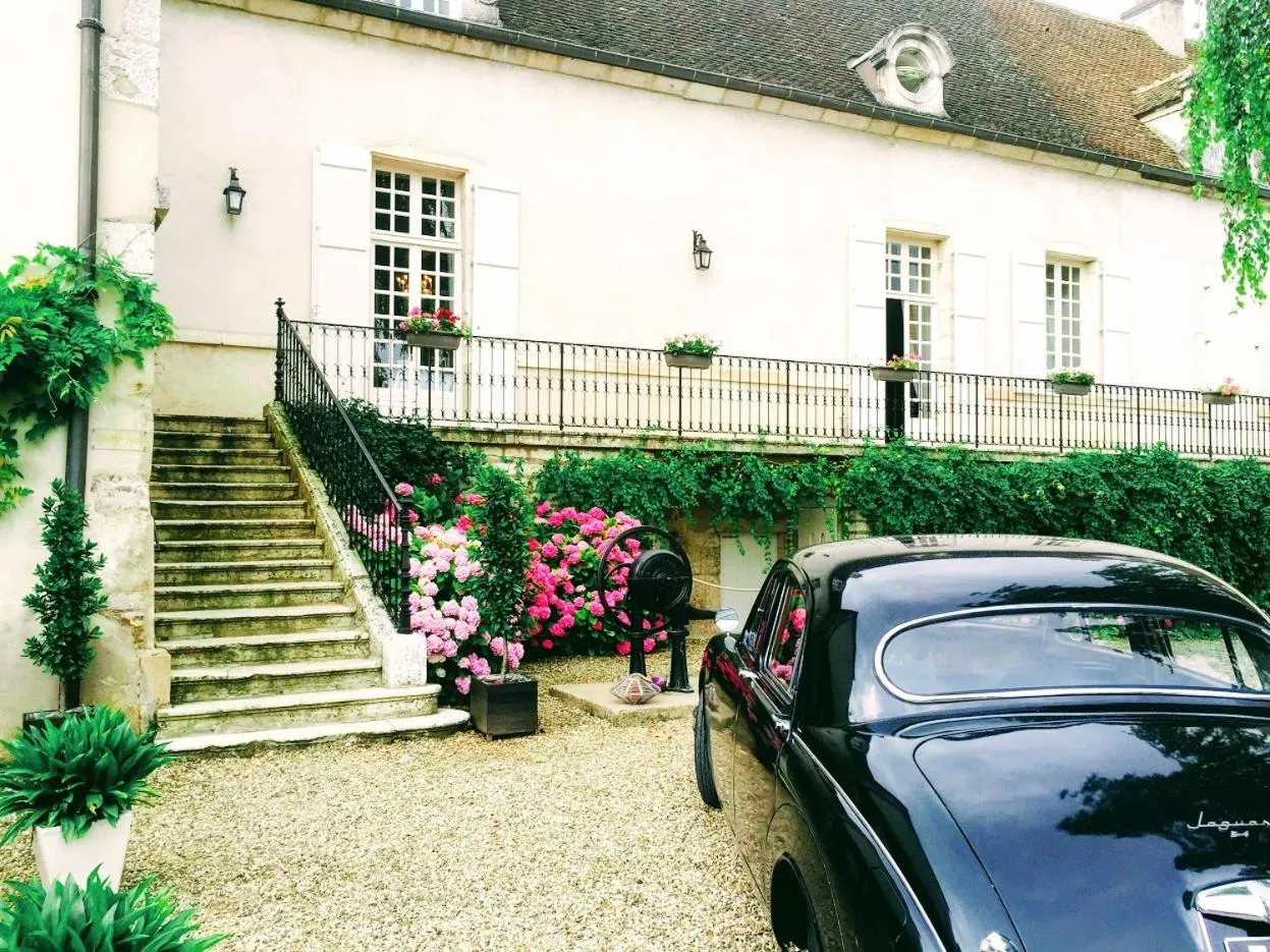 Property building in Domaine Pont Juillet