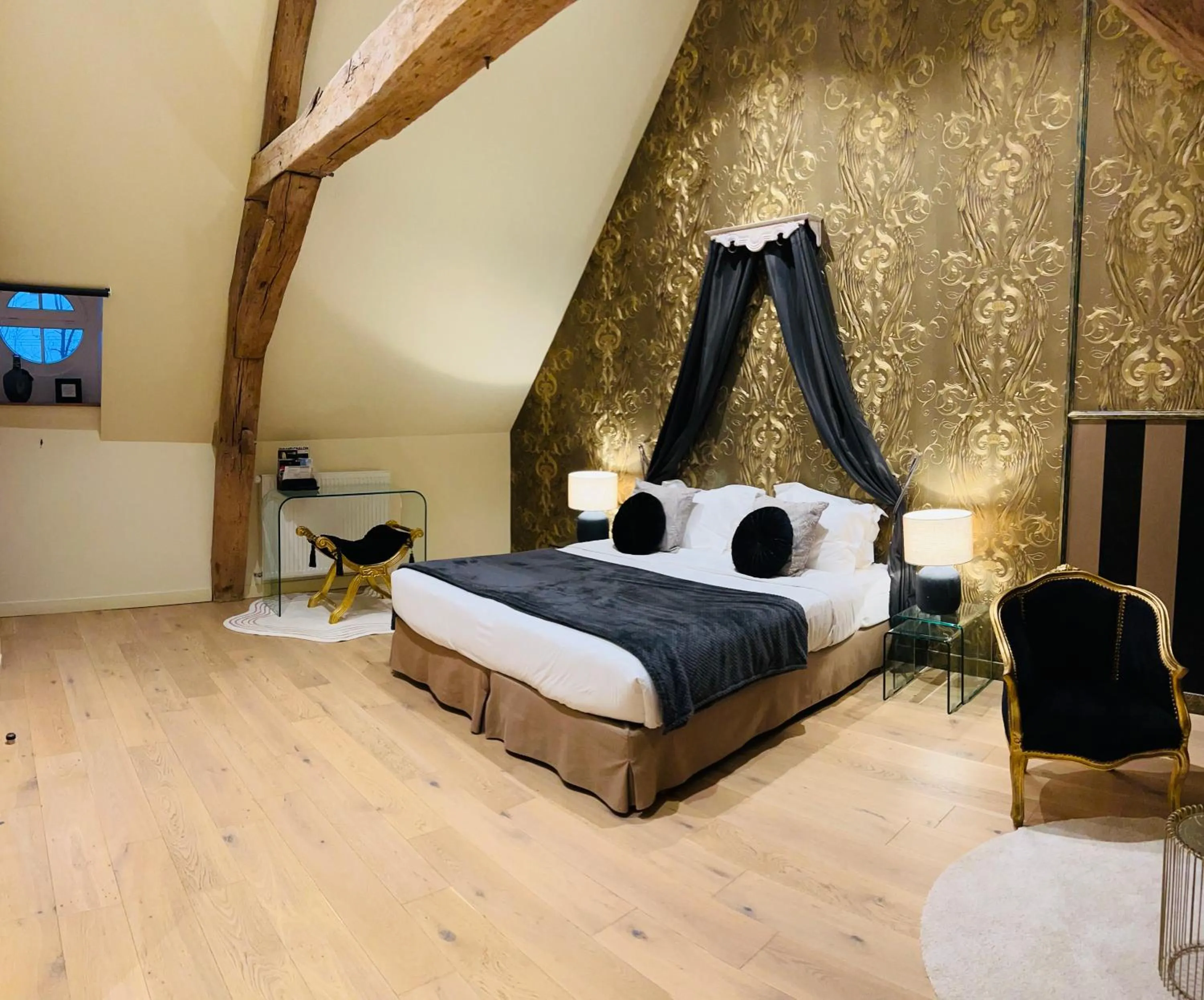 Coffee/tea facilities, Bed in Domaine Pont Juillet