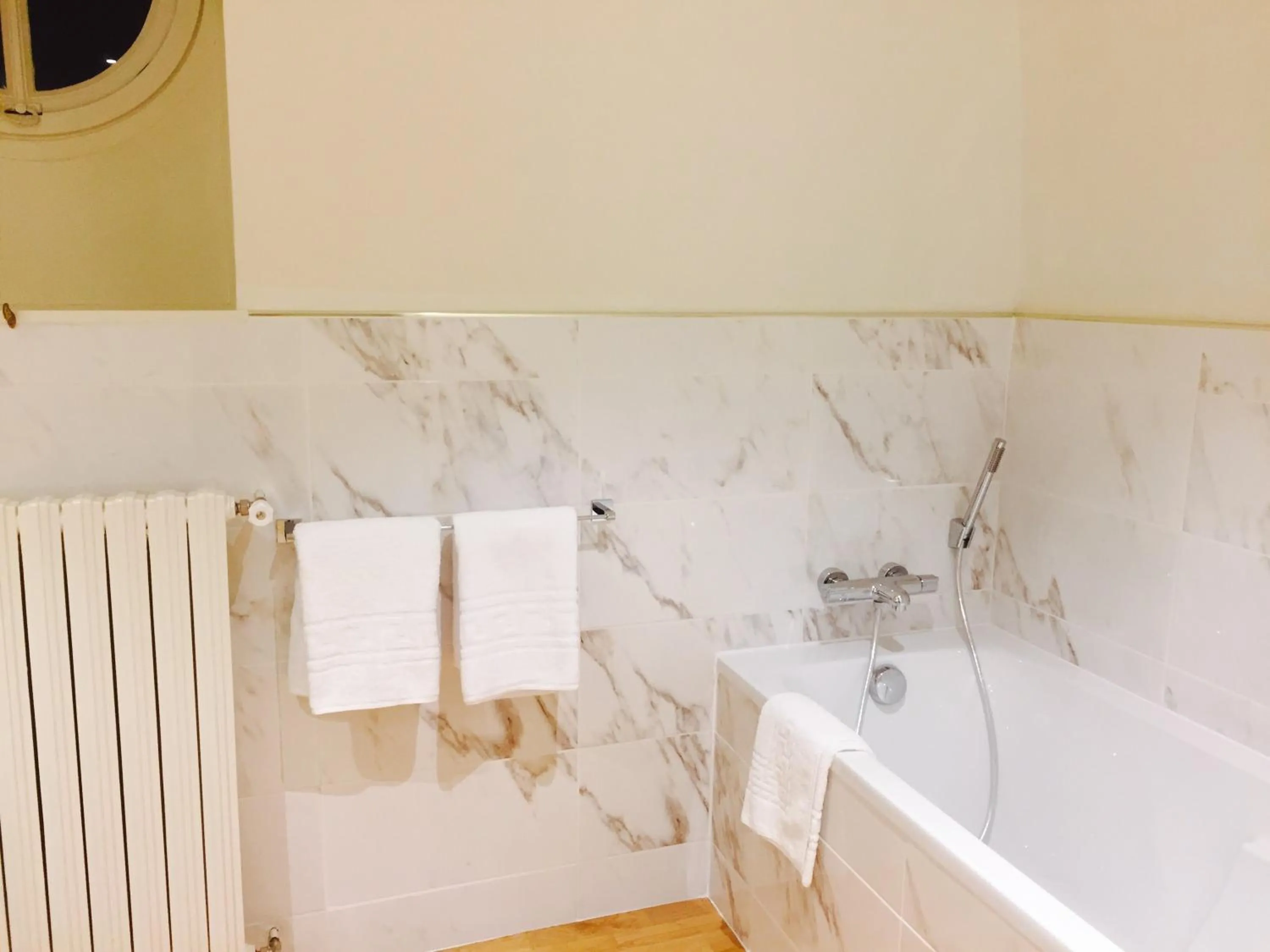 Toilet in Domaine Pont Juillet