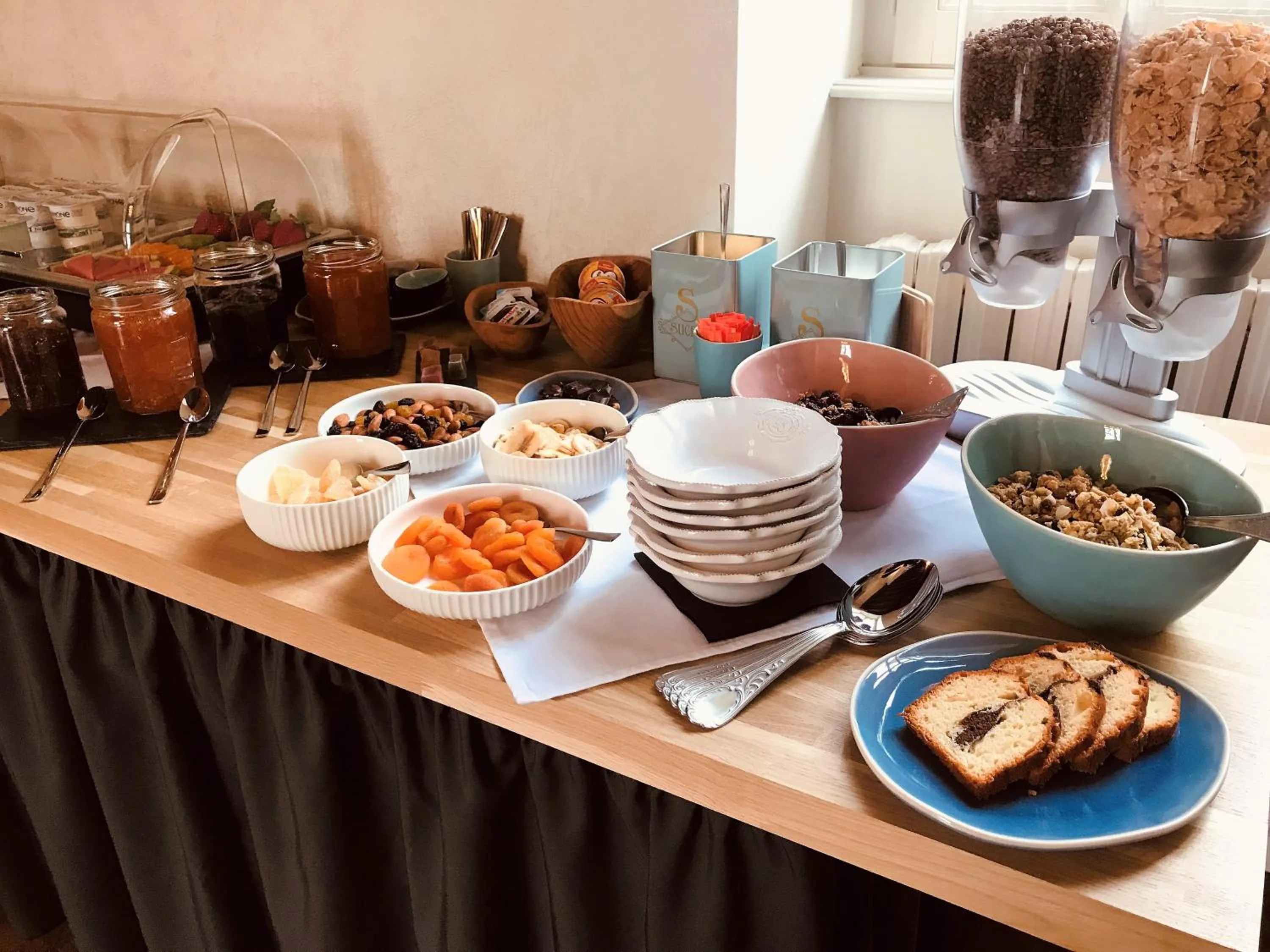 Continental breakfast in Domaine Pont Juillet