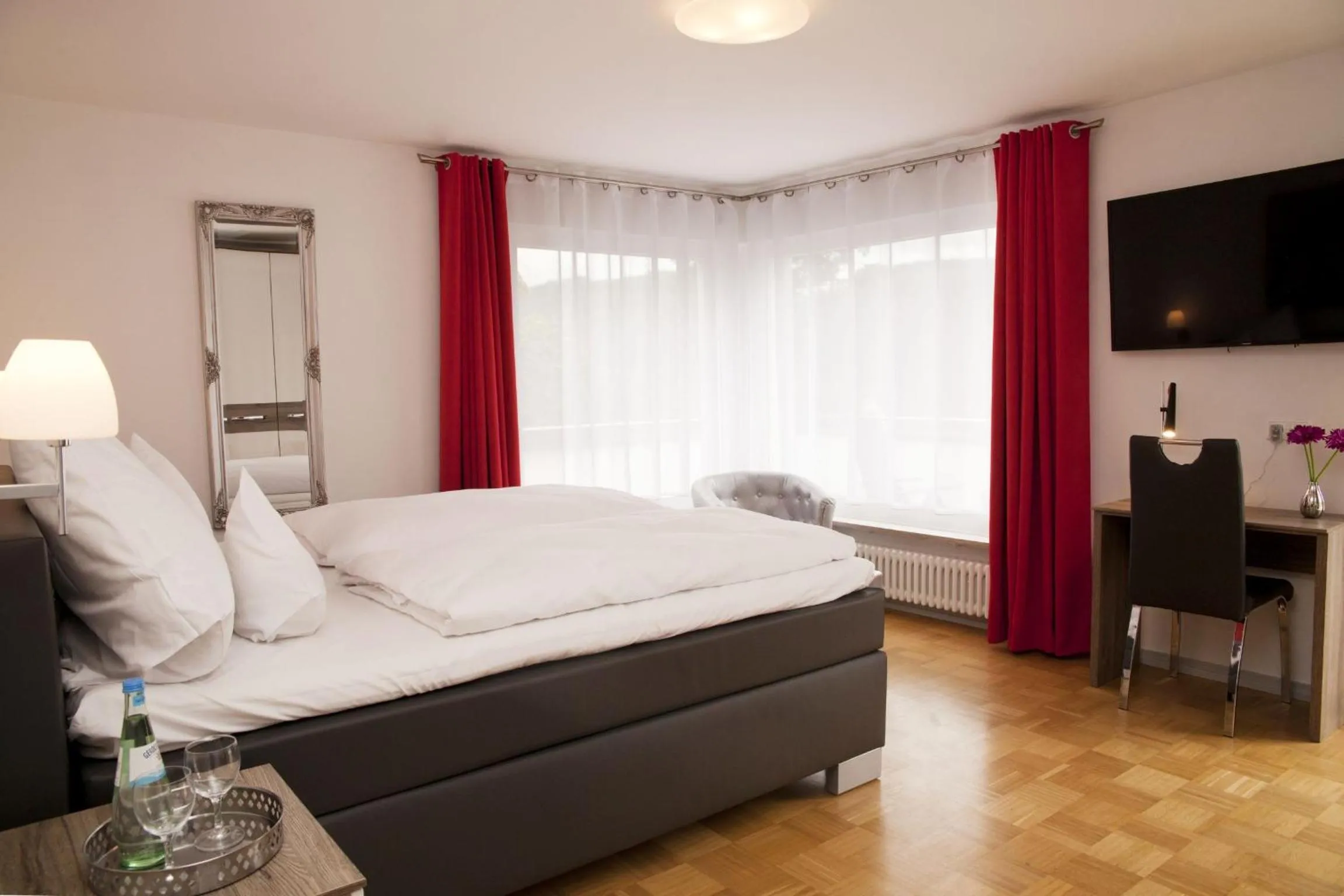 Bedroom in Hotel Vintage Am Bundesbank-Bunker