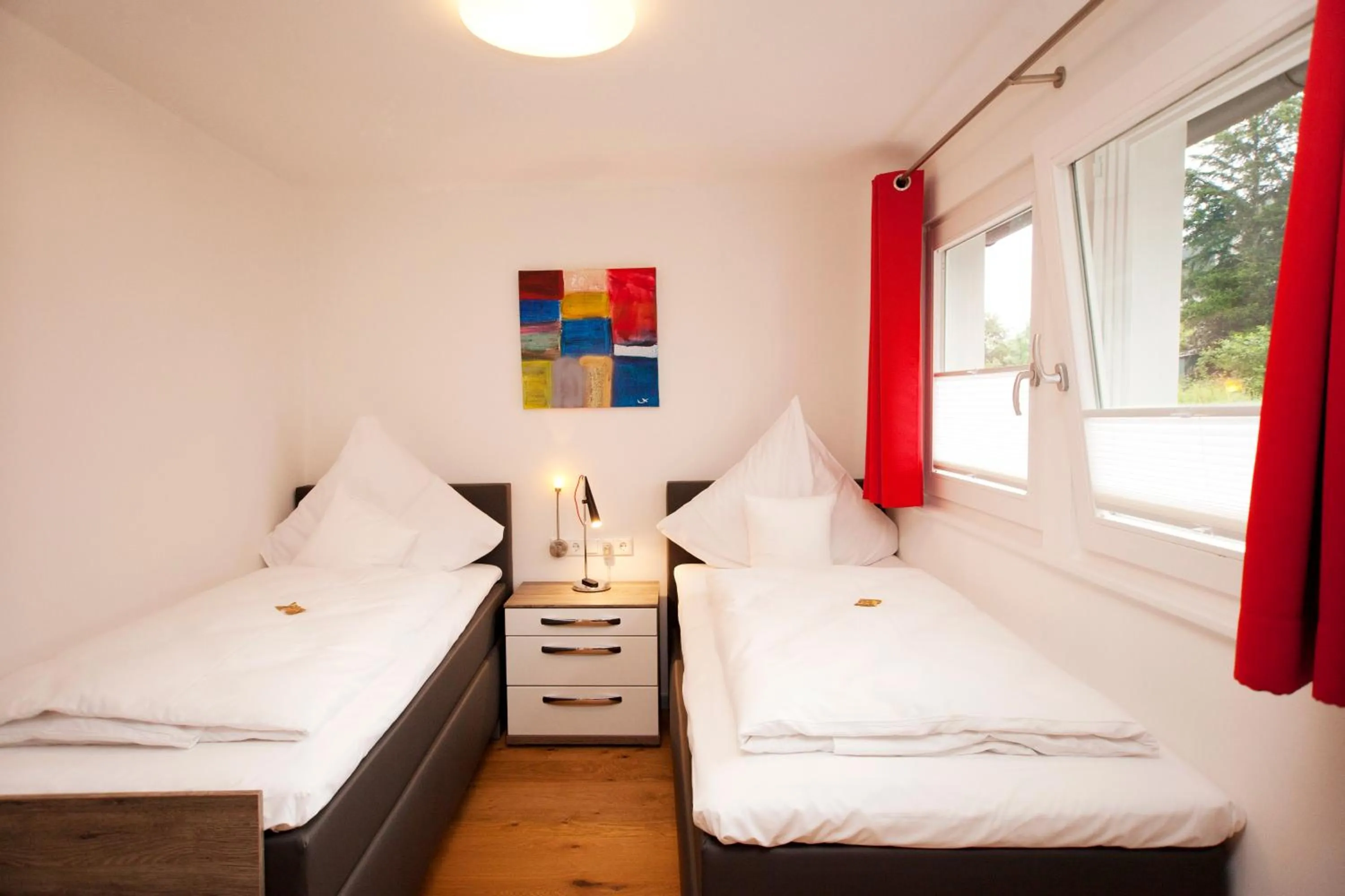 Photo of the whole room in Hotel Vintage Am Bundesbank-Bunker