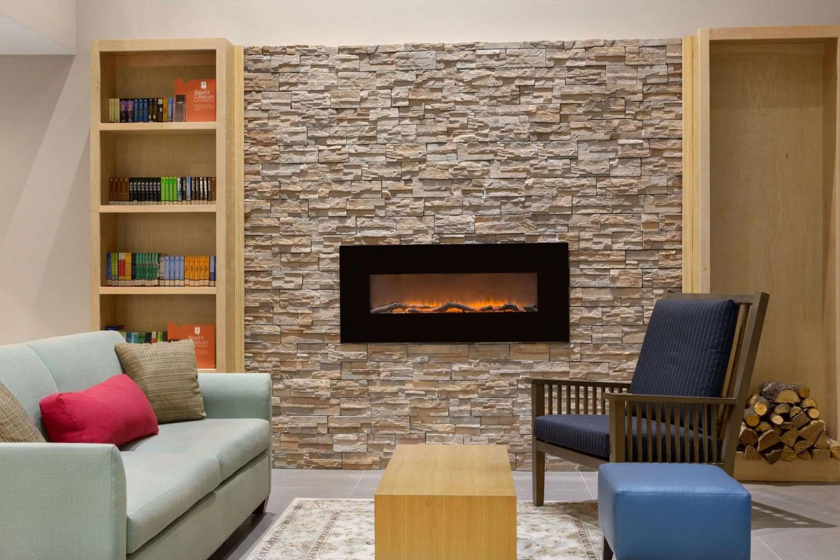 Lobby or reception in Country Inn & Suites by Radisson, Fort Worth West l-30 NAS JRB