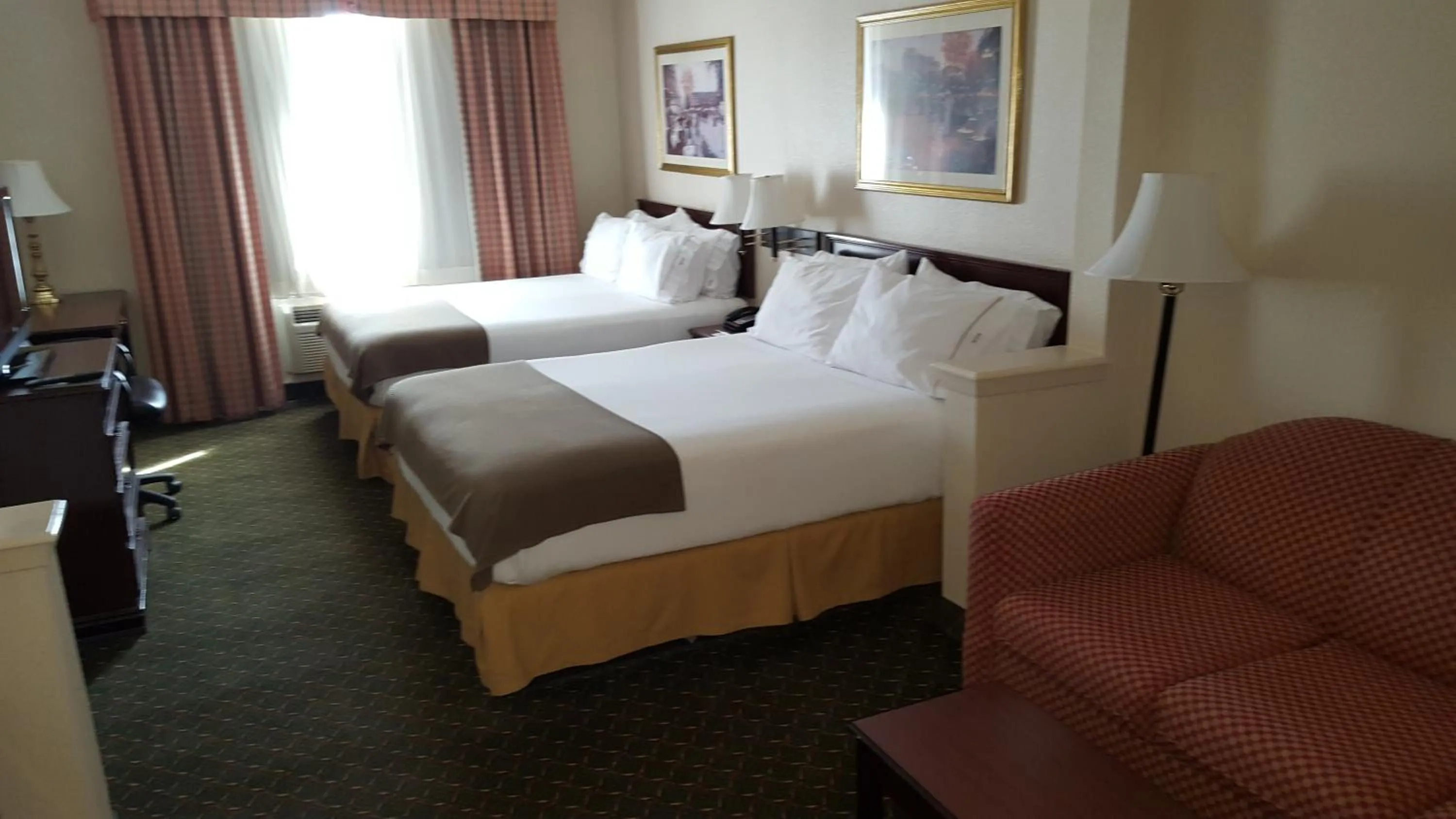 Bed in Country Inn & Suites by Radisson, Fort Worth West l-30 NAS JRB