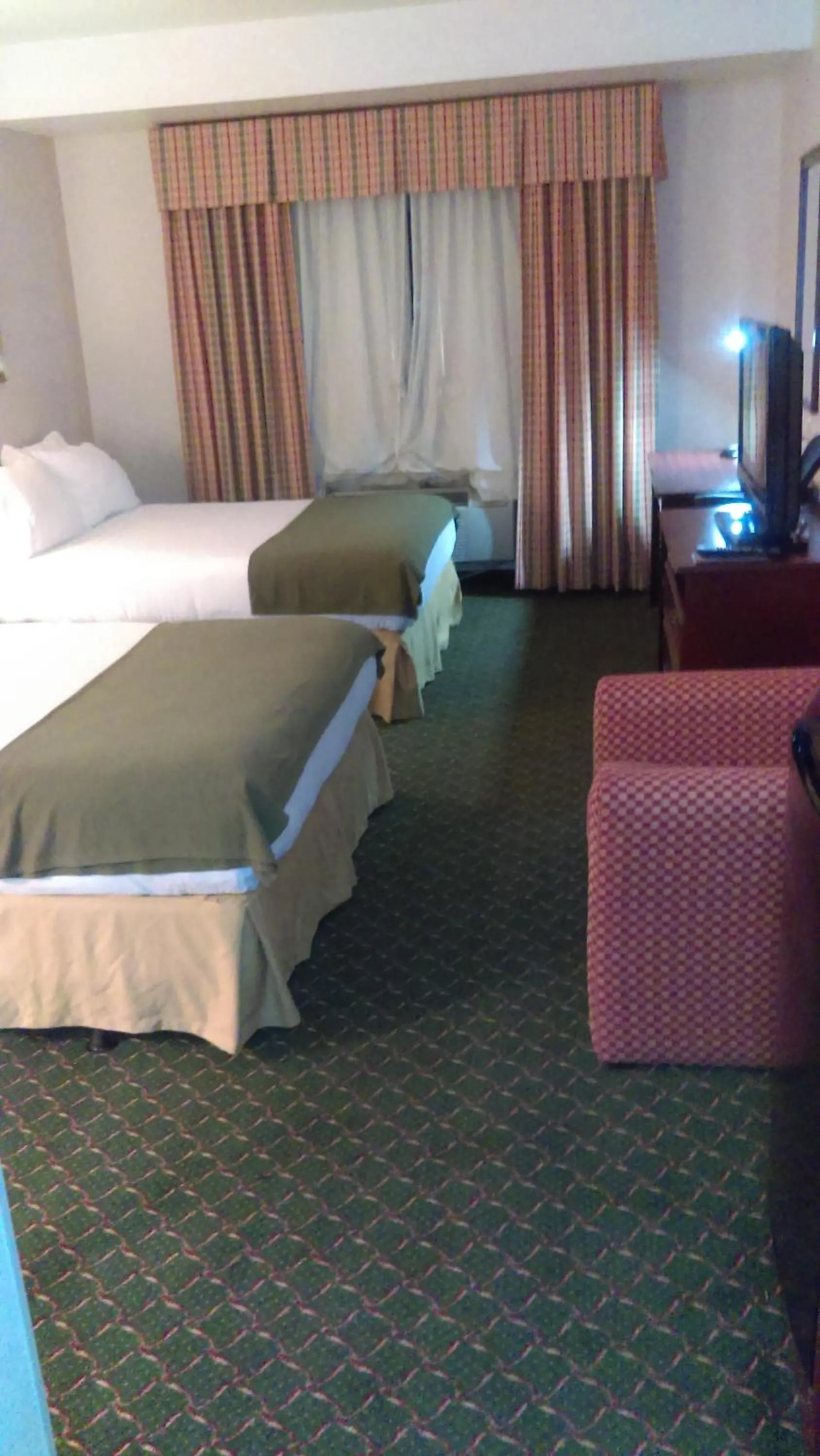 Bed in Country Inn & Suites by Radisson, Fort Worth West l-30 NAS JRB