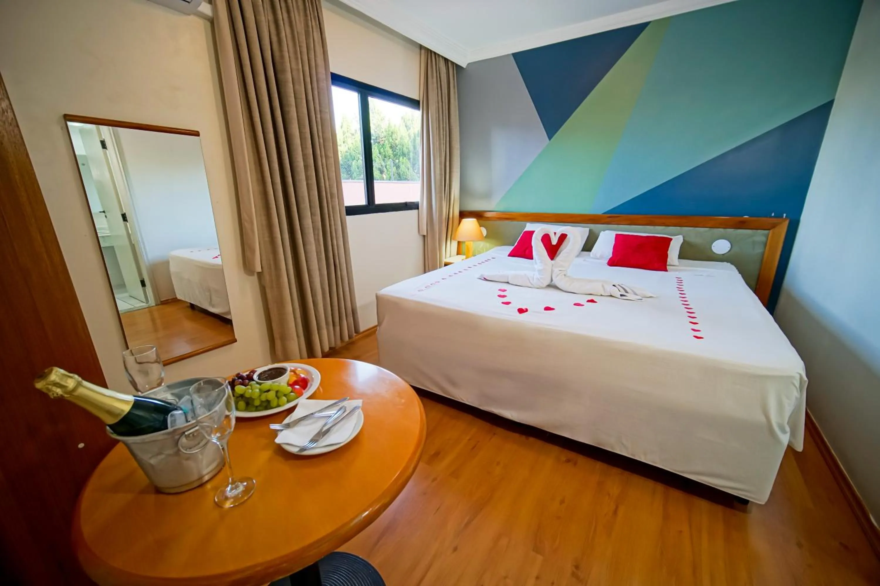 Food, Bed in Hotel Dan Inn Sorocaba by Nacional Inn