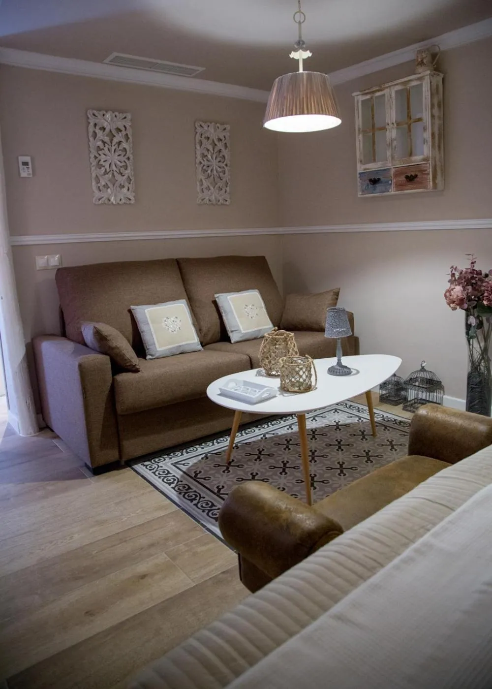 Seating area in Palacio Almagra