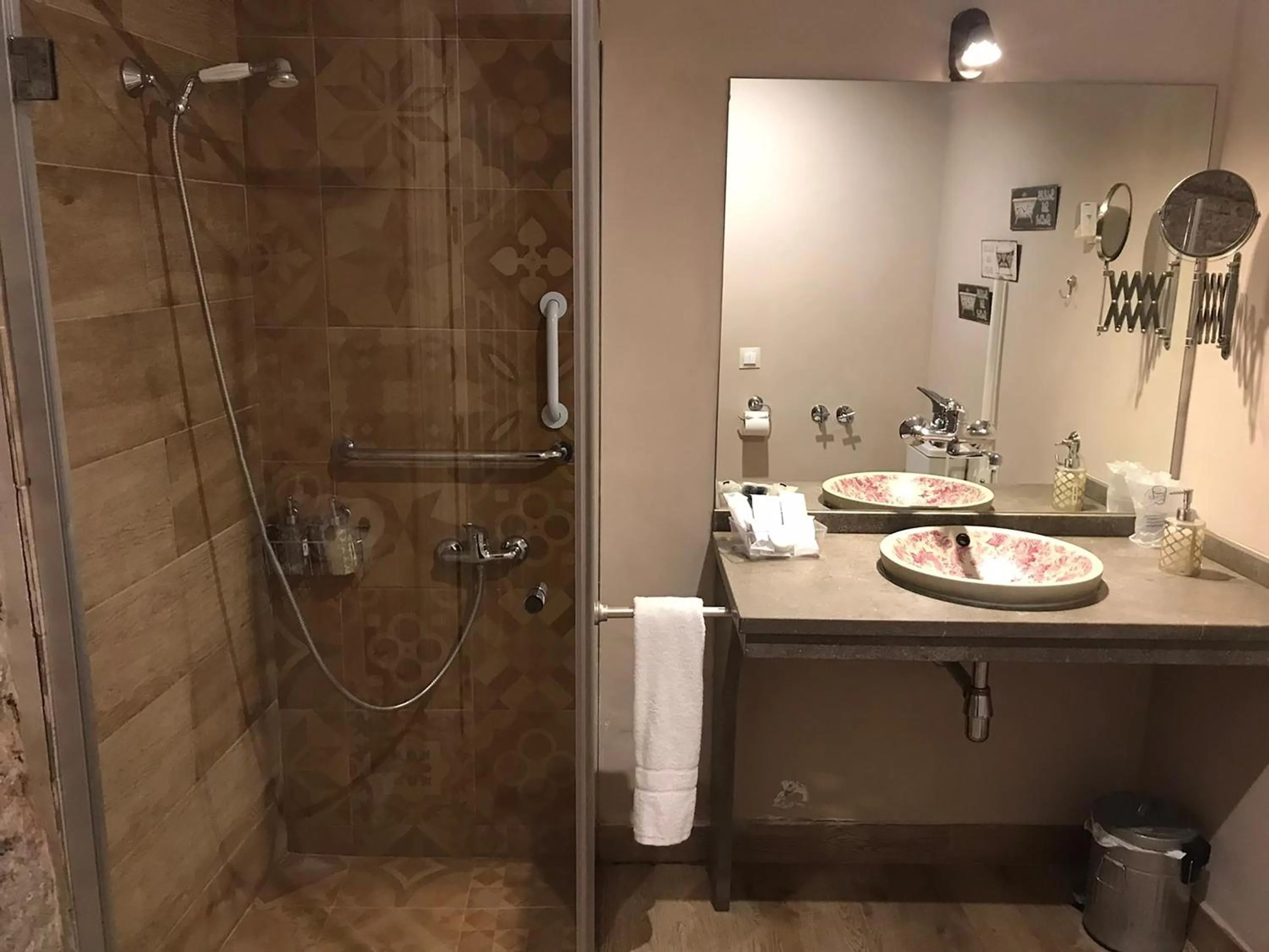 Bathroom in Palacio Almagra