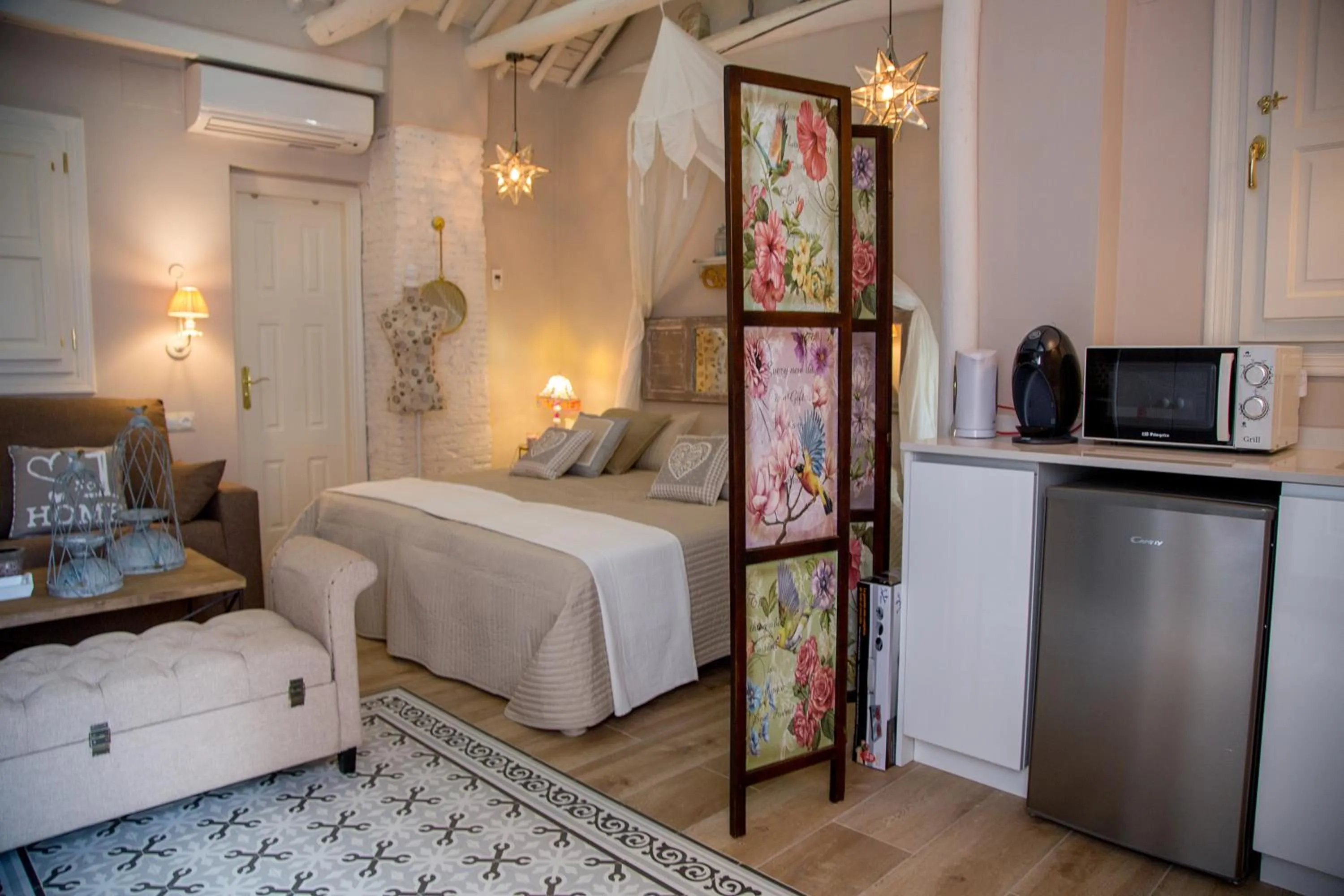 Coffee/tea facilities, Bed in Palacio Almagra