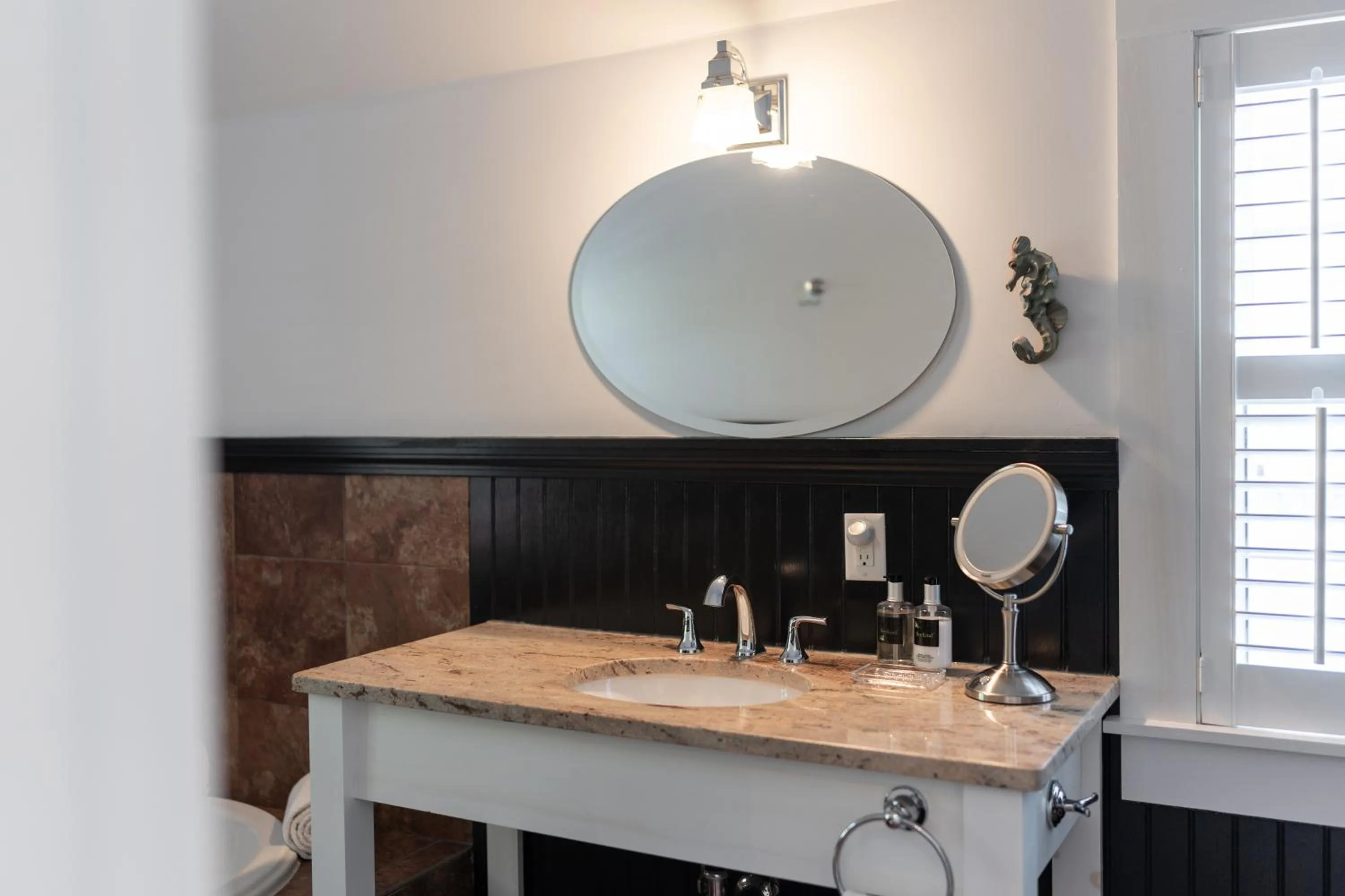 Bathroom in The Platinum Pebble Boutique Inn - Adults Only Property