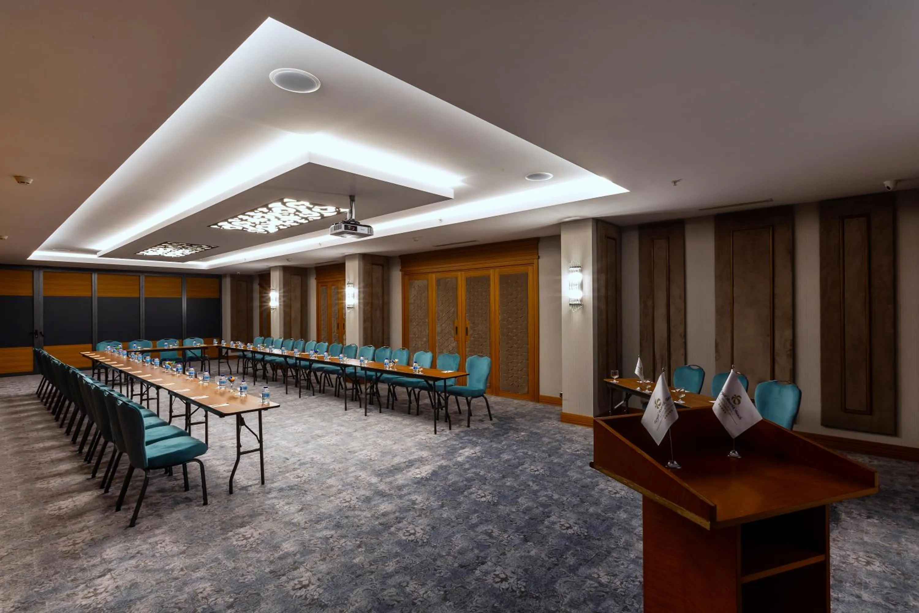 Meeting/conference room in Royal Asarlik Beach Hotel