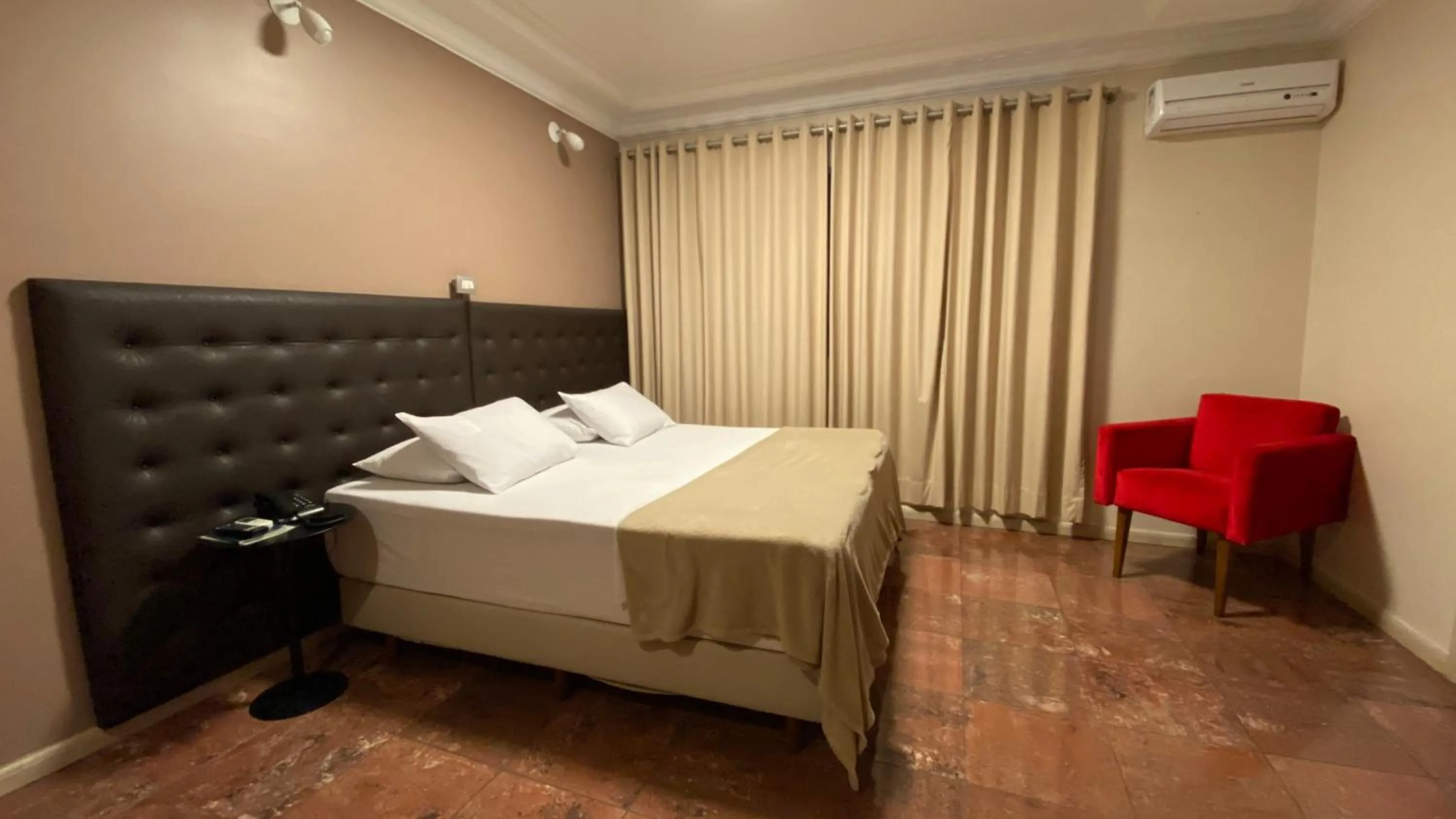 Bed in Hotel Diamante