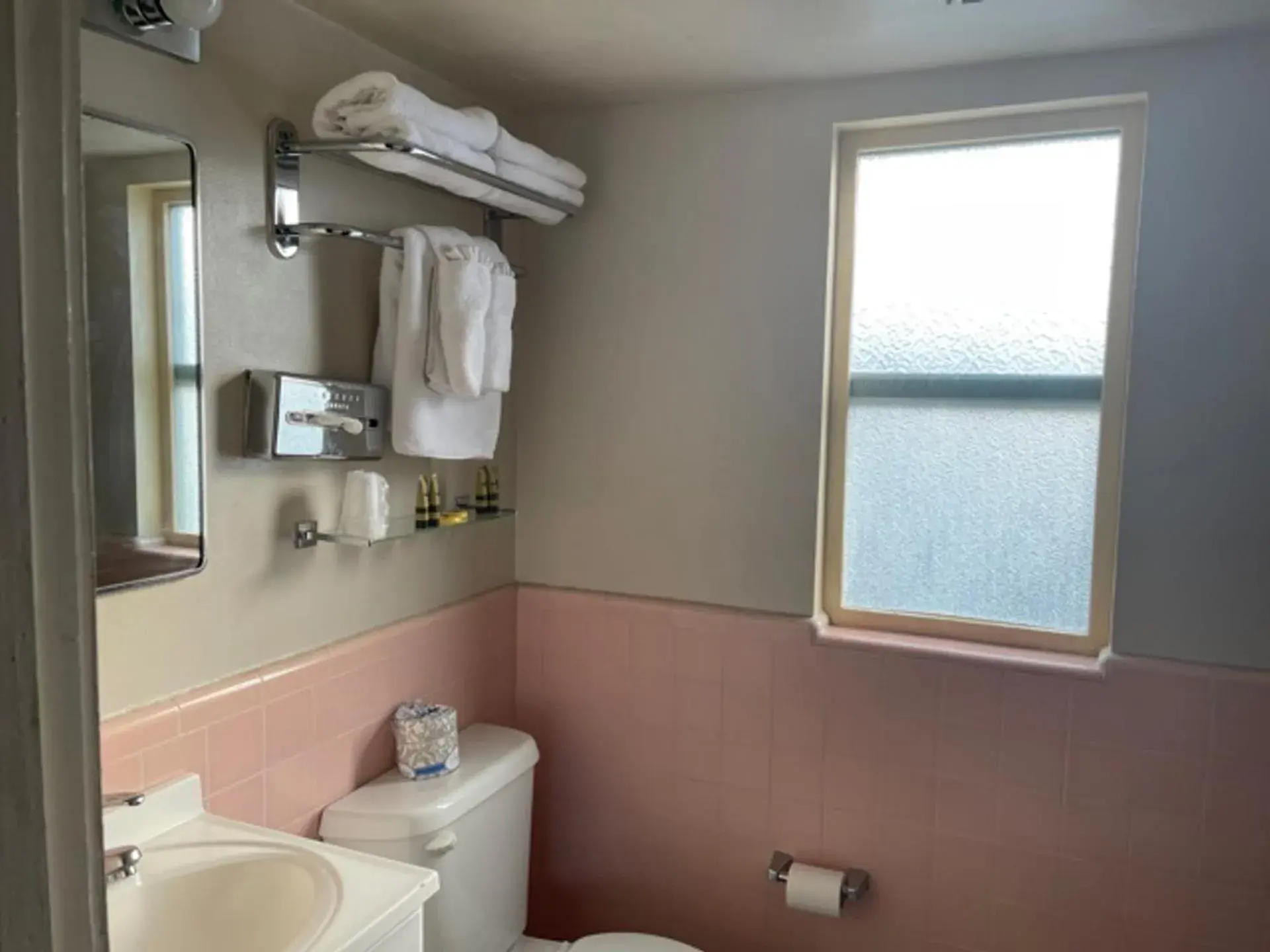 Queen Room in Ephrata Inn Motel Queen Room in Ephrata Inn Motel