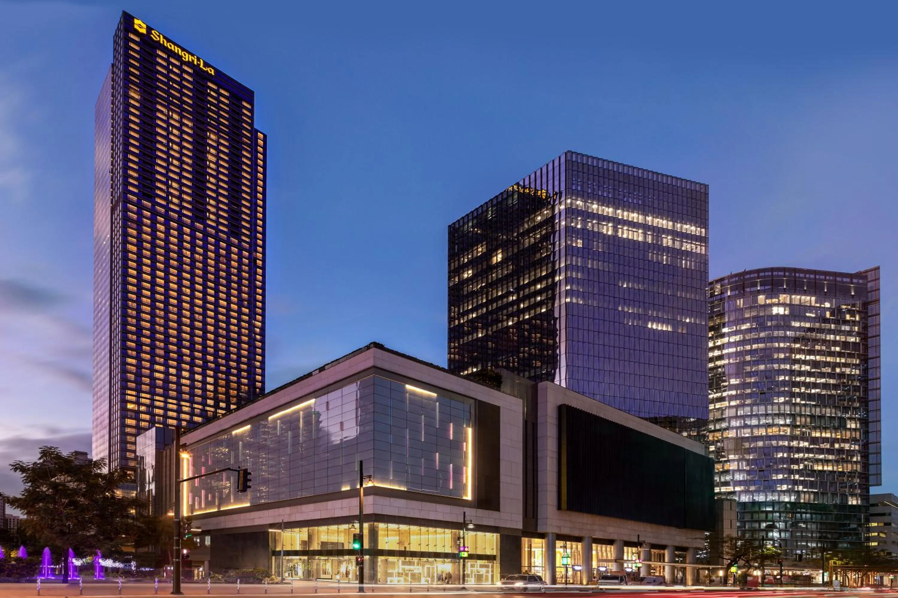 Property building in Shangri-La The Fort, Manila