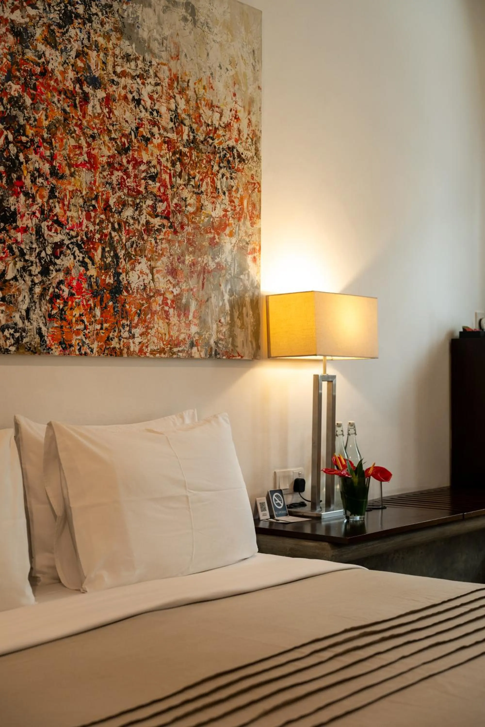 Bedroom, Bed in Nyne Hotels Lake Lodge - Colombo