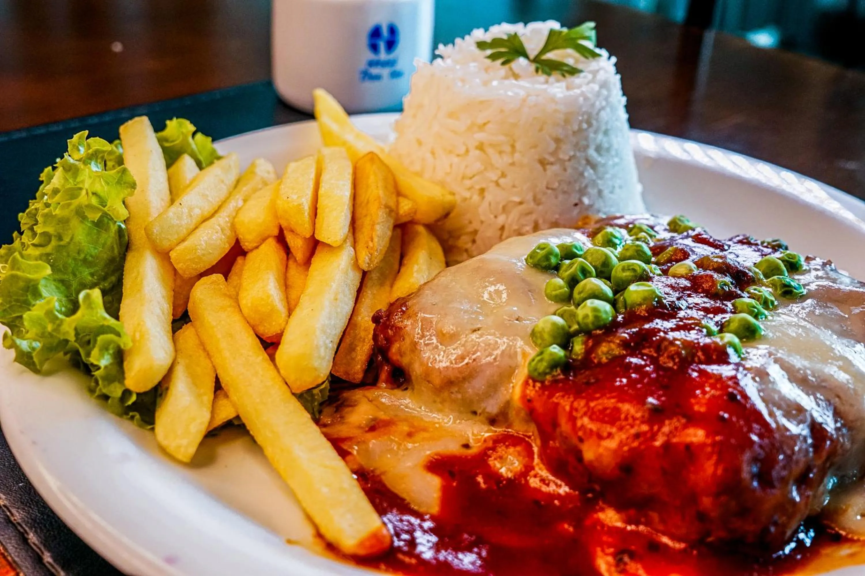 Restaurant/places to eat in Hotel Dan Inn Uberaba & Convenções By Nacional Inn