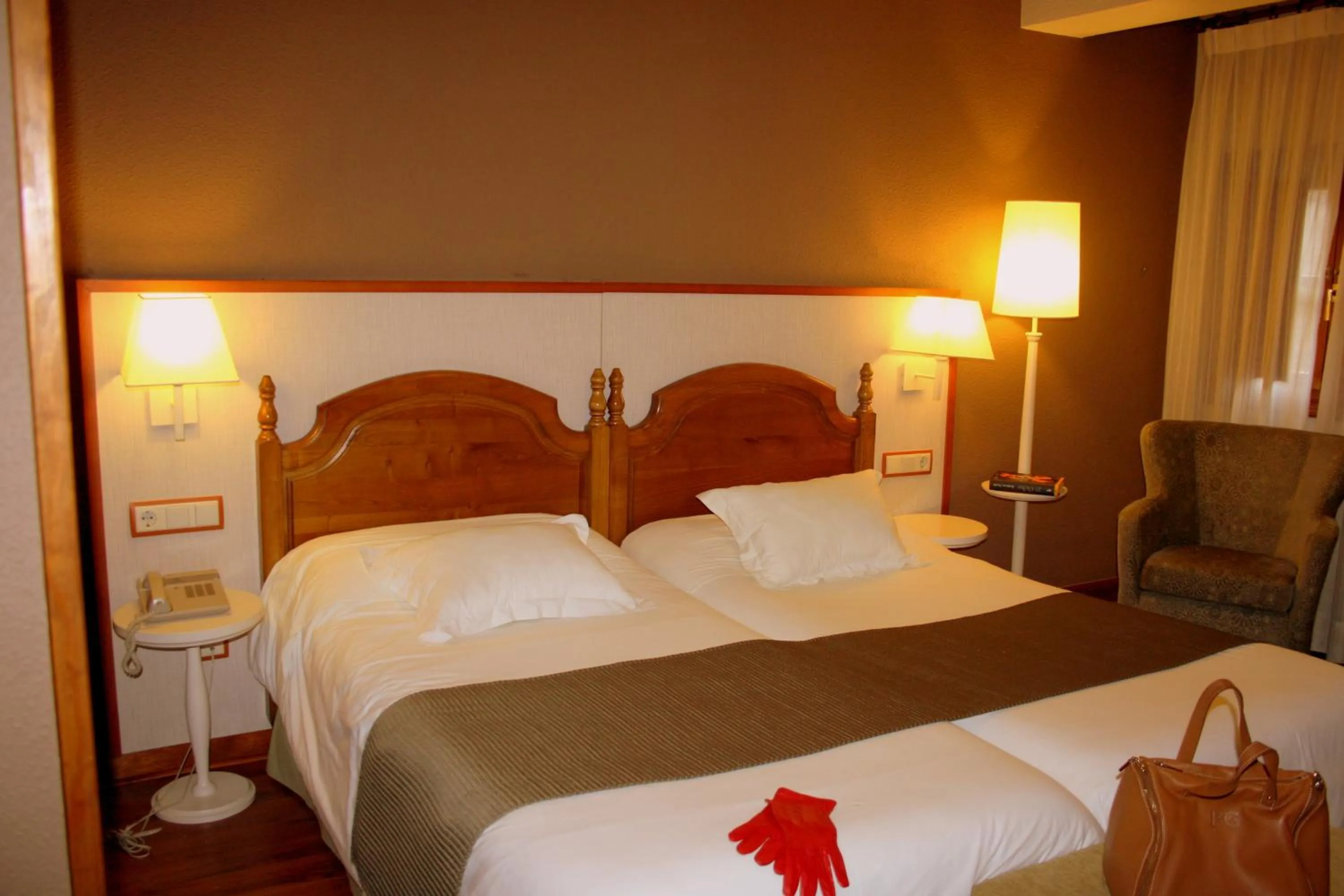 Bedroom, Bed in Hotel Infantado