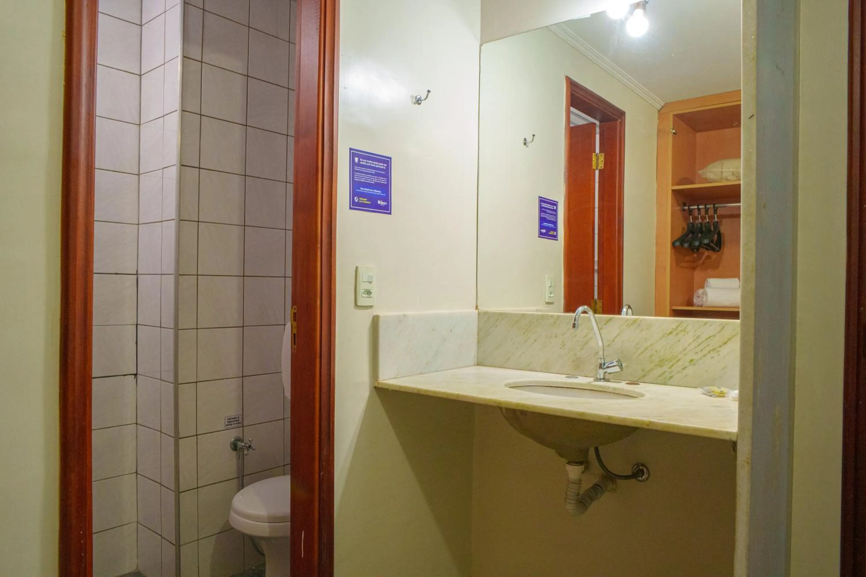 Bathroom in Hotel Dan Inn Ribeirão Preto By Nacional Inn