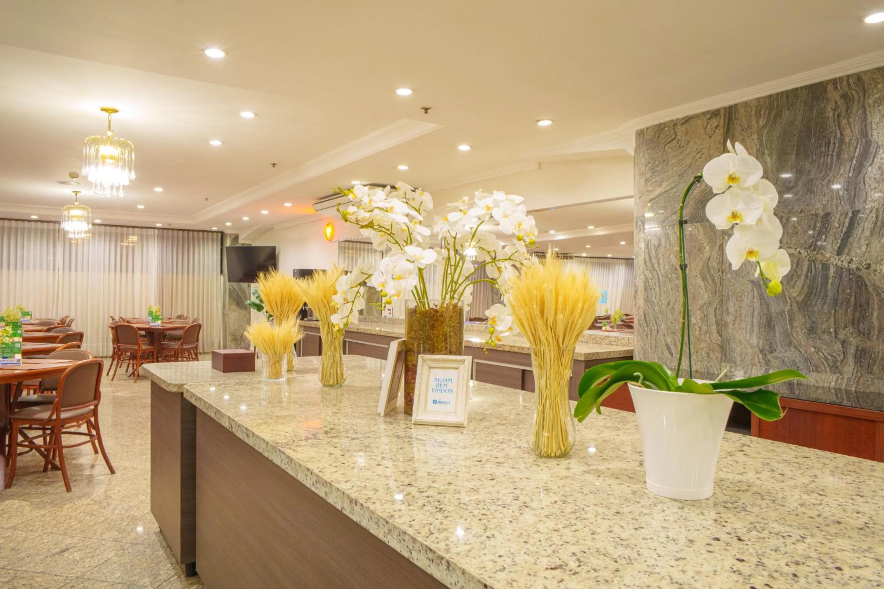 Restaurant/places to eat in Hotel Dan Inn Ribeirão Preto By Nacional Inn