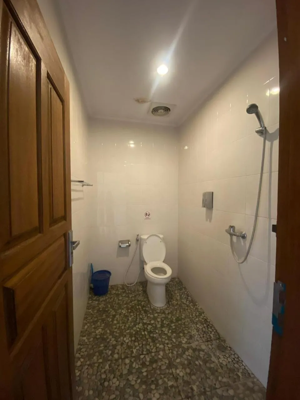 Shower in Rumah Ary Homestay & Spa