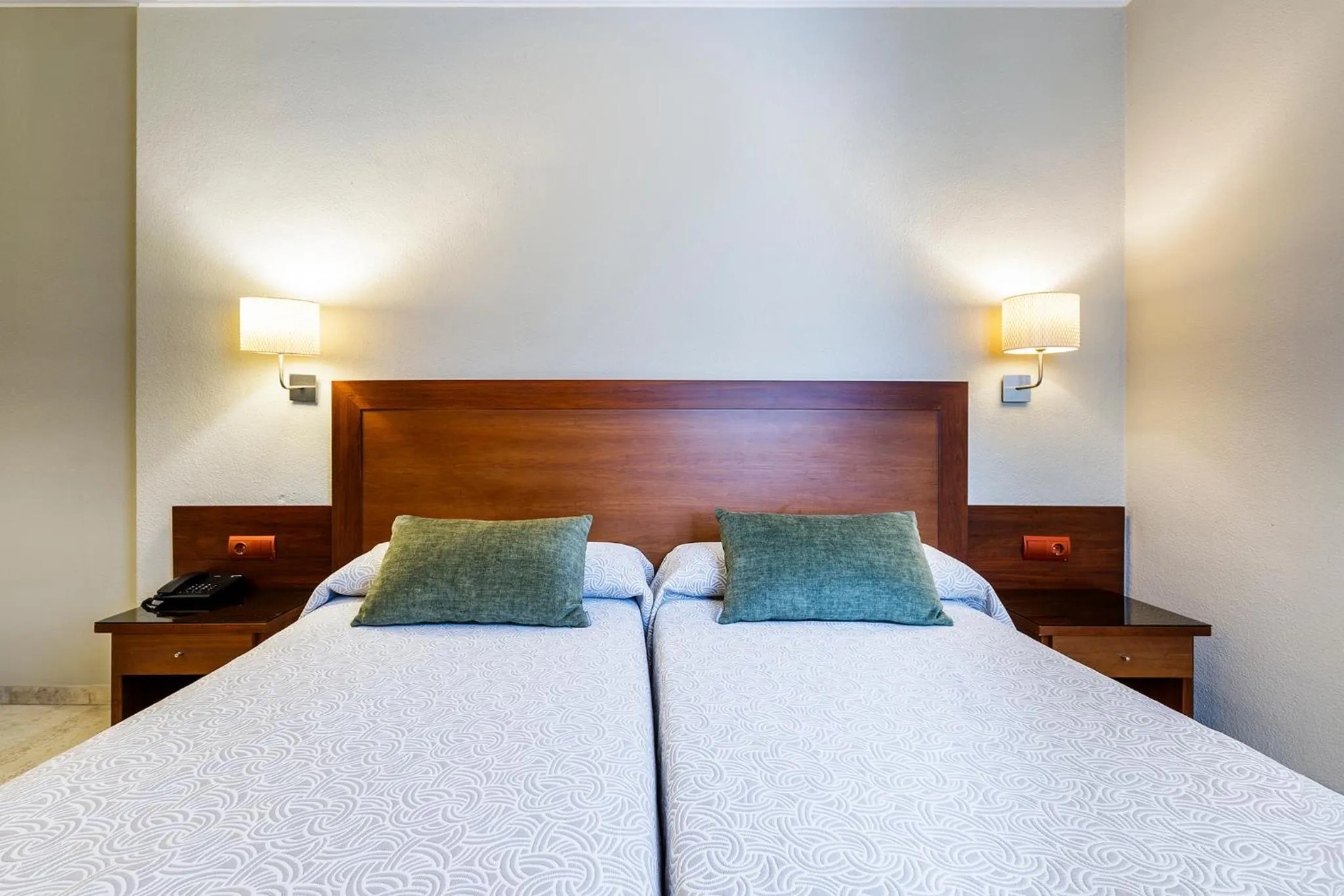 Bed in Hotel Torremar - Mares