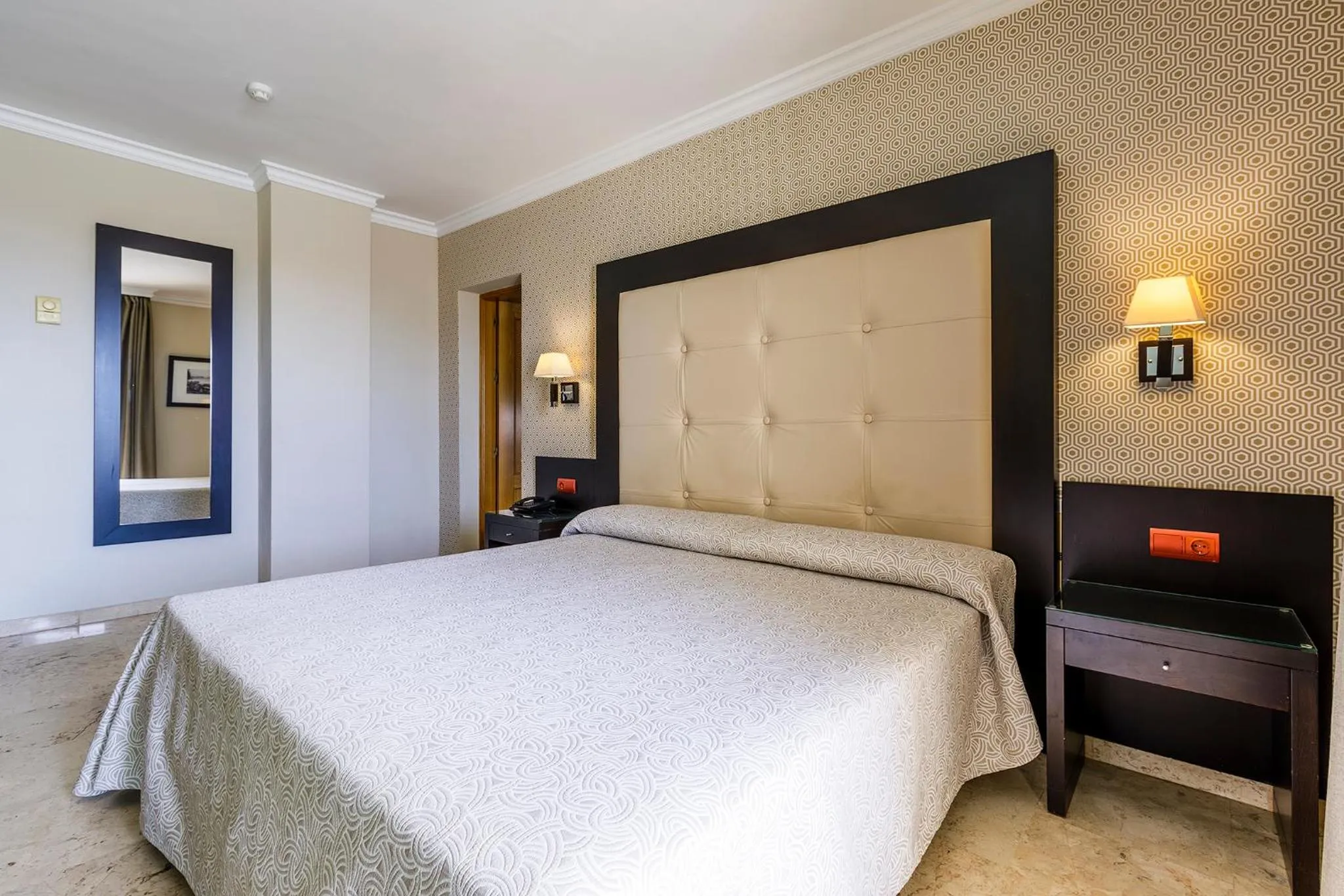 Bed in Hotel Torremar - Mares