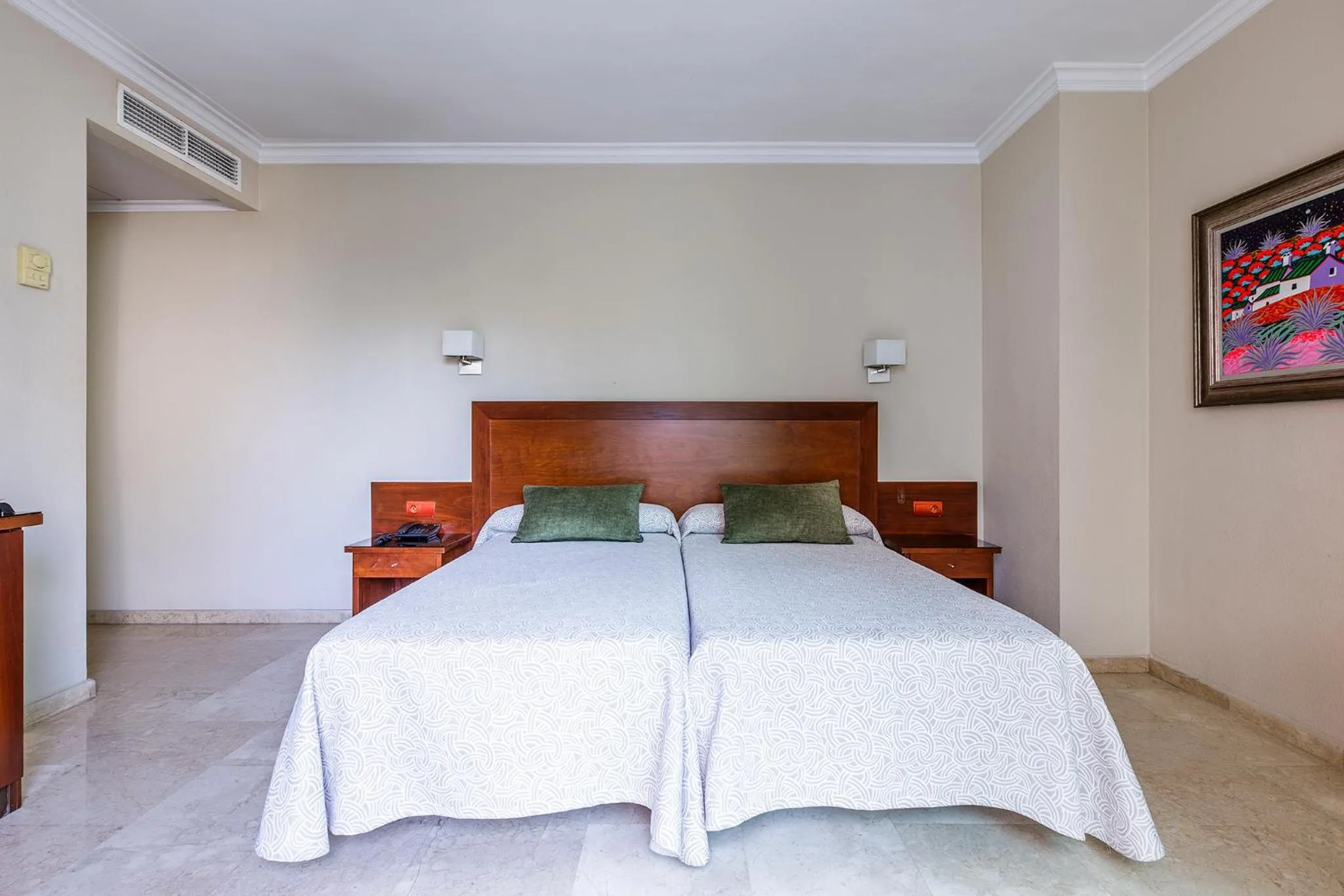 Bed in Hotel Torremar - Mares