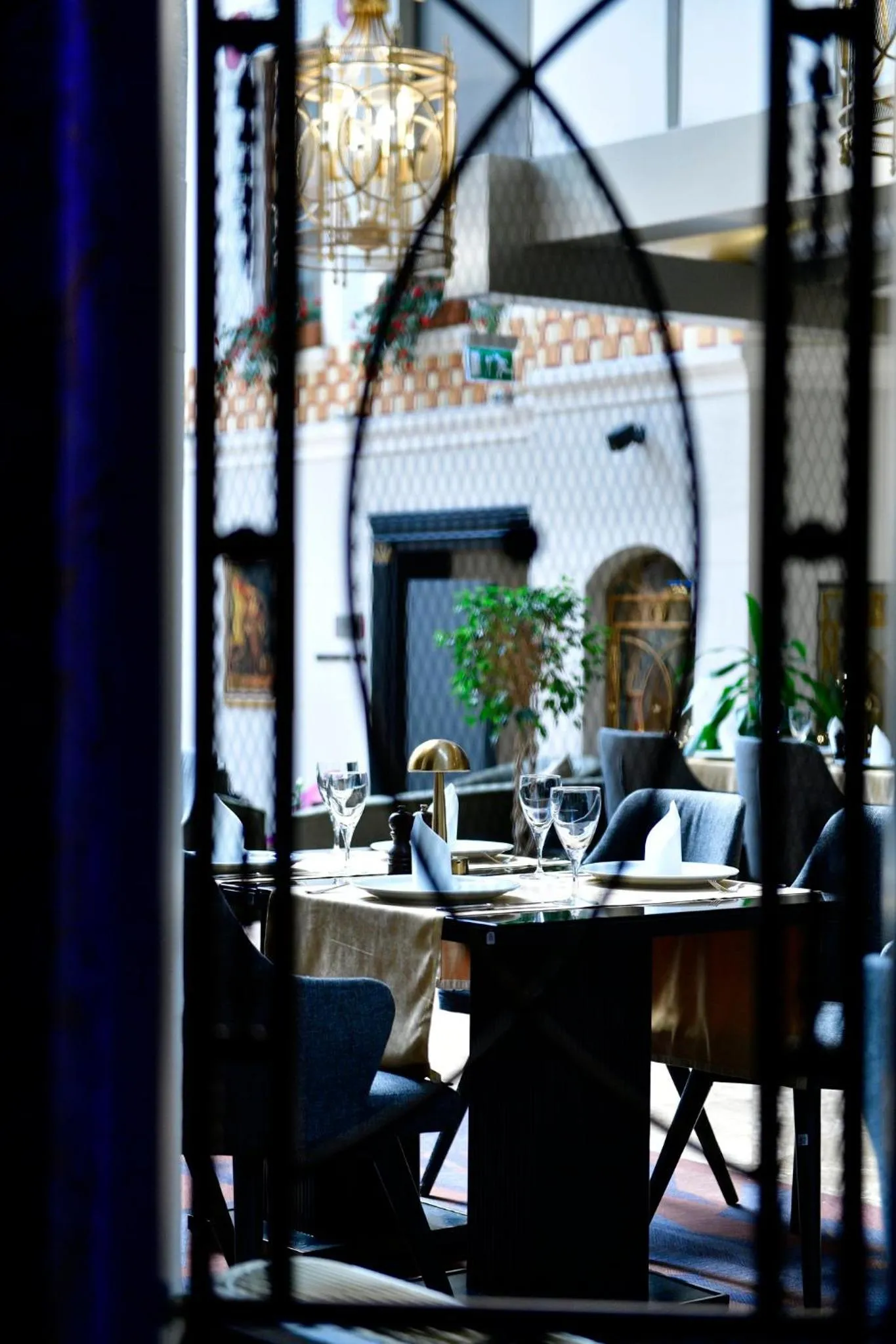 Restaurant/places to eat in Crowne Plaza Istanbul - Old City by IHG