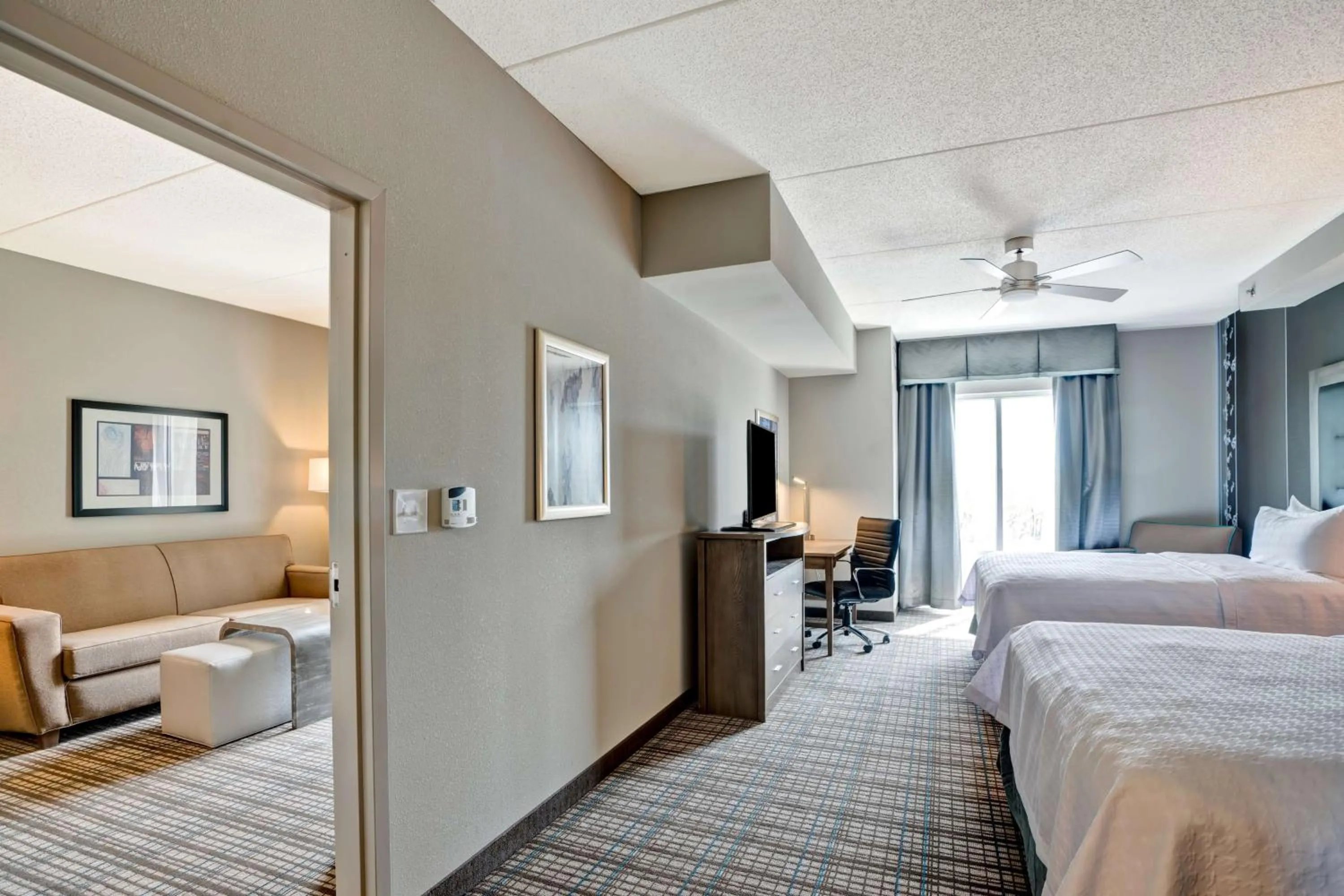 Bathroom, Bed in Homewood Suites by Hilton Nashville Franklin