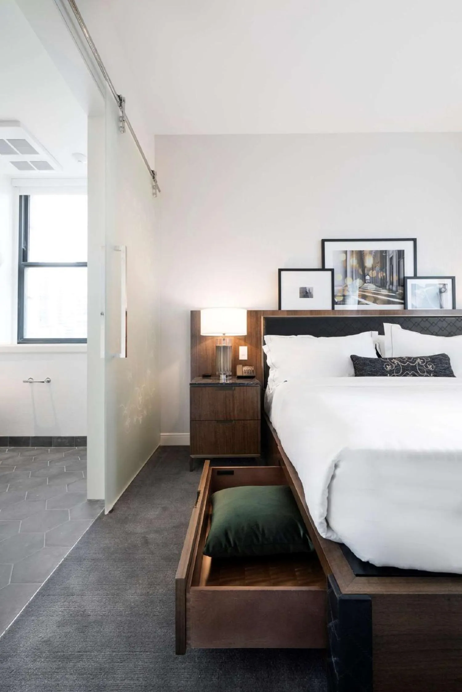 Bed in LondonHouse Chicago, Curio Collection by Hilton