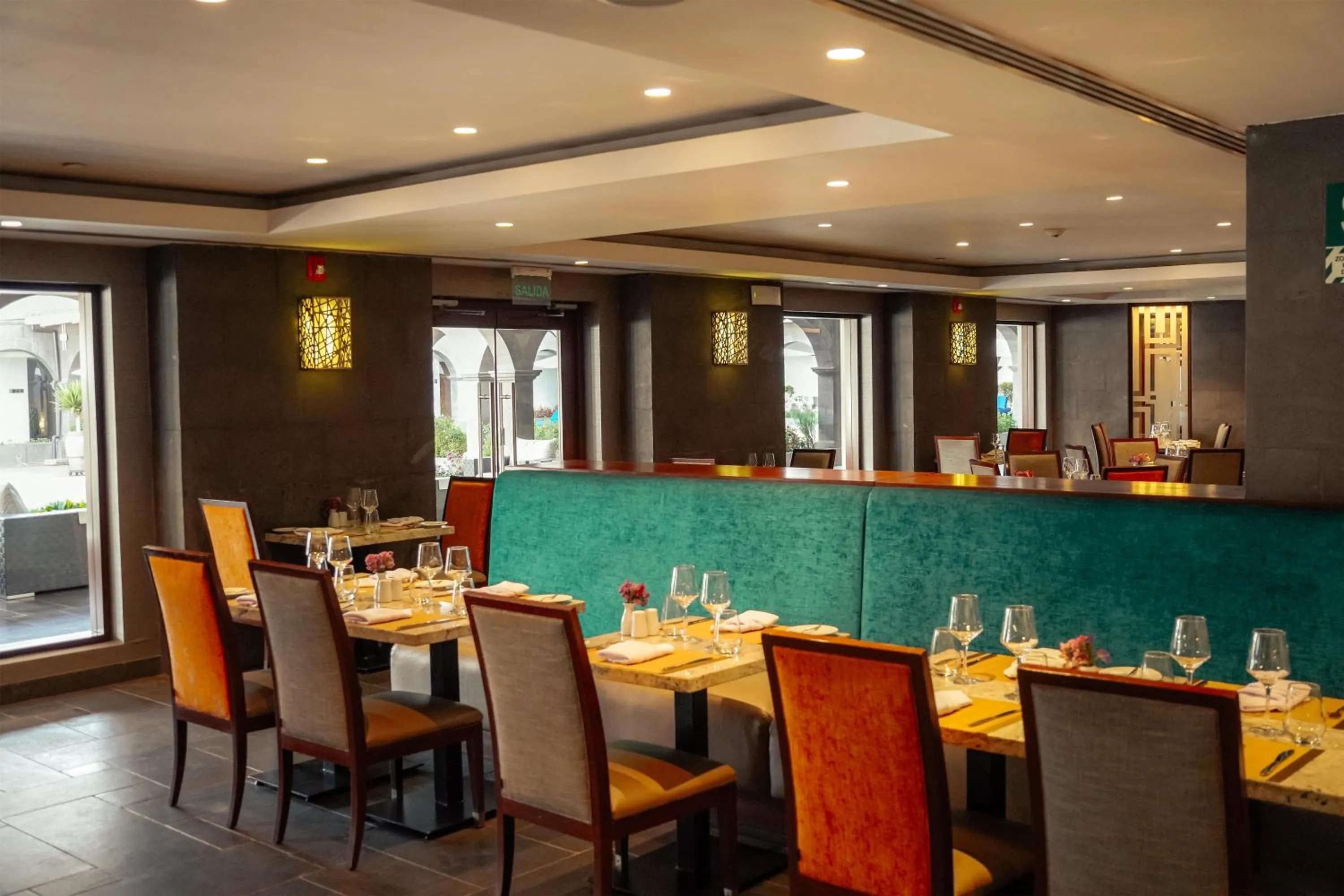 Restaurant/places to eat in Hilton Garden Inn Cusco