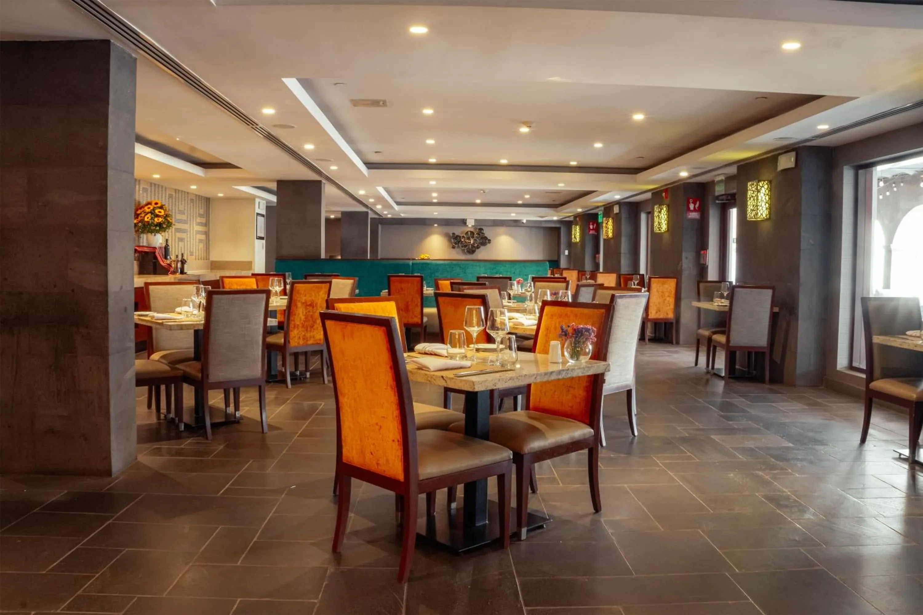 Restaurant/places to eat in Hilton Garden Inn Cusco