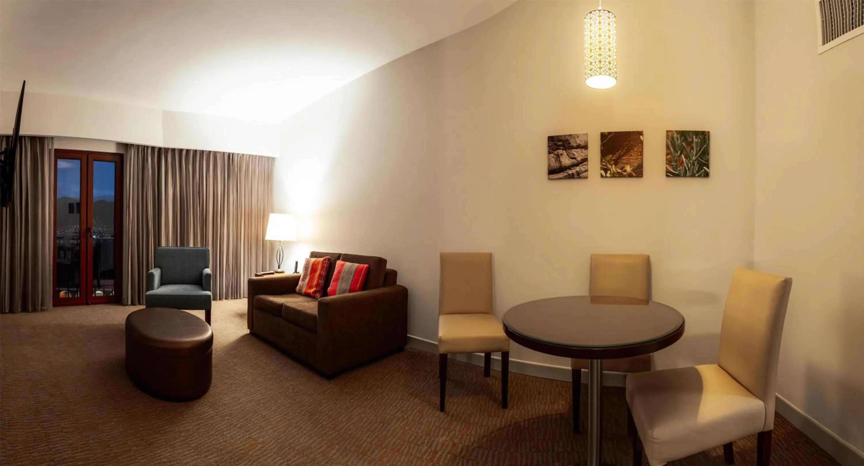 Living room in Hilton Garden Inn Cusco